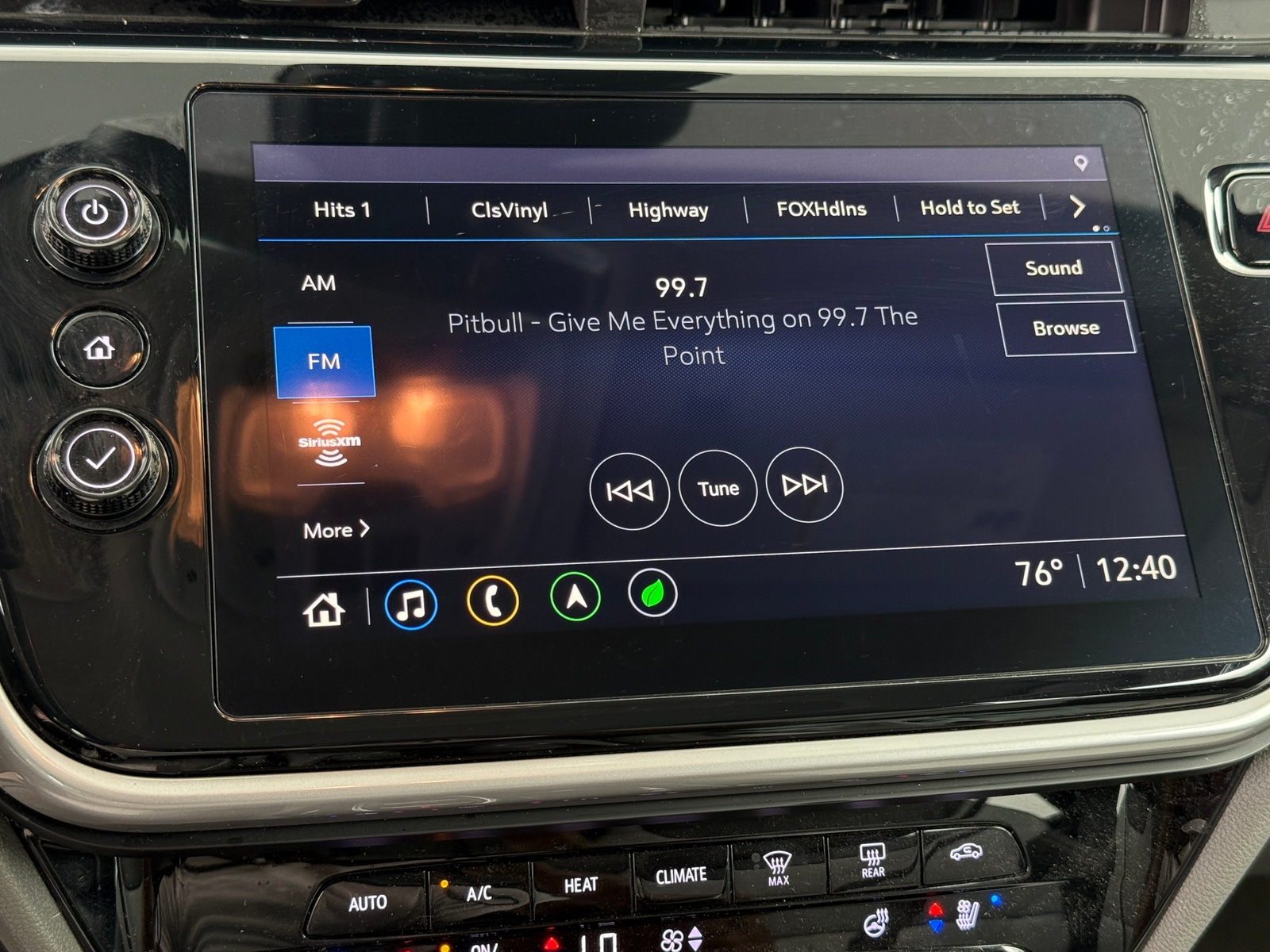 Thumbnail: 2022 Chevrolet Bolt EUV - 3