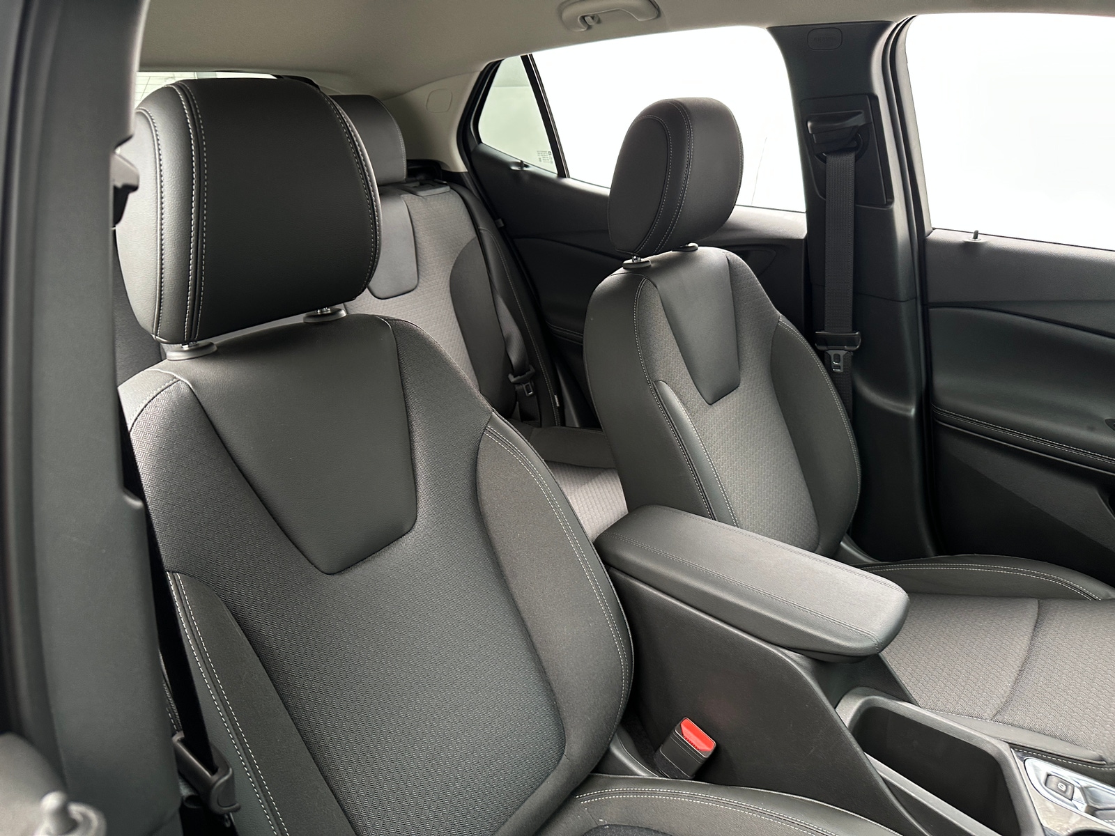 Thumbnail: 2024 Buick Encore GX - 2