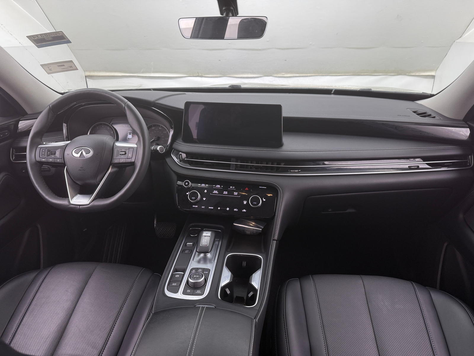 Thumbnail: 2024 INFINITI QX60 - 2