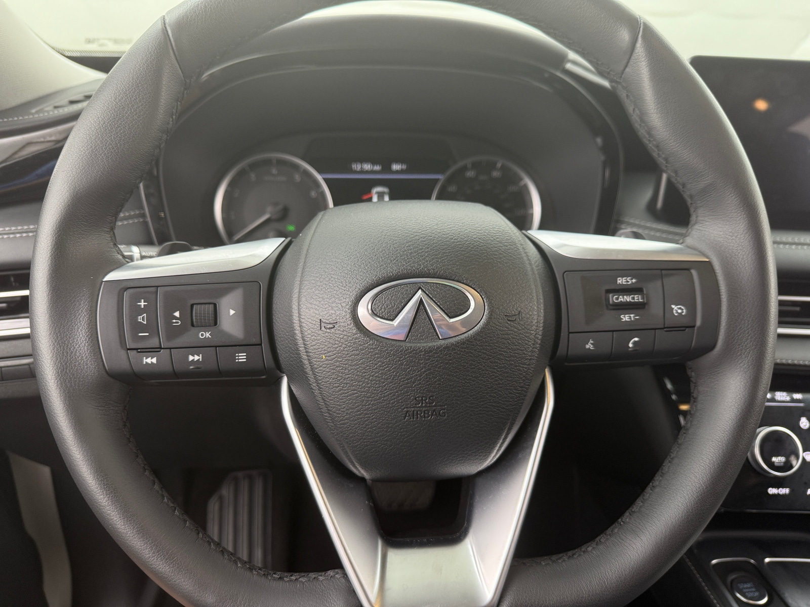 Thumbnail: 2024 INFINITI QX60 - 4