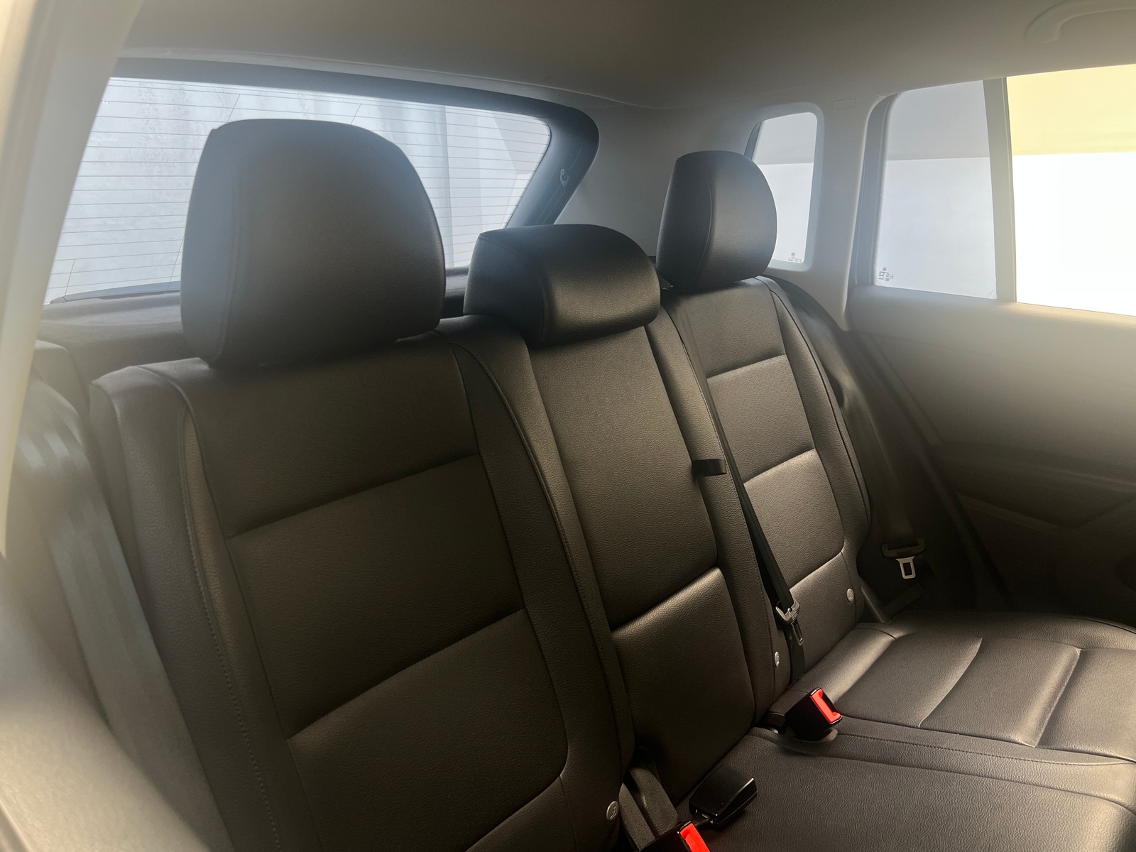 Thumbnail: 2017 Volkswagen Tiguan - 6
