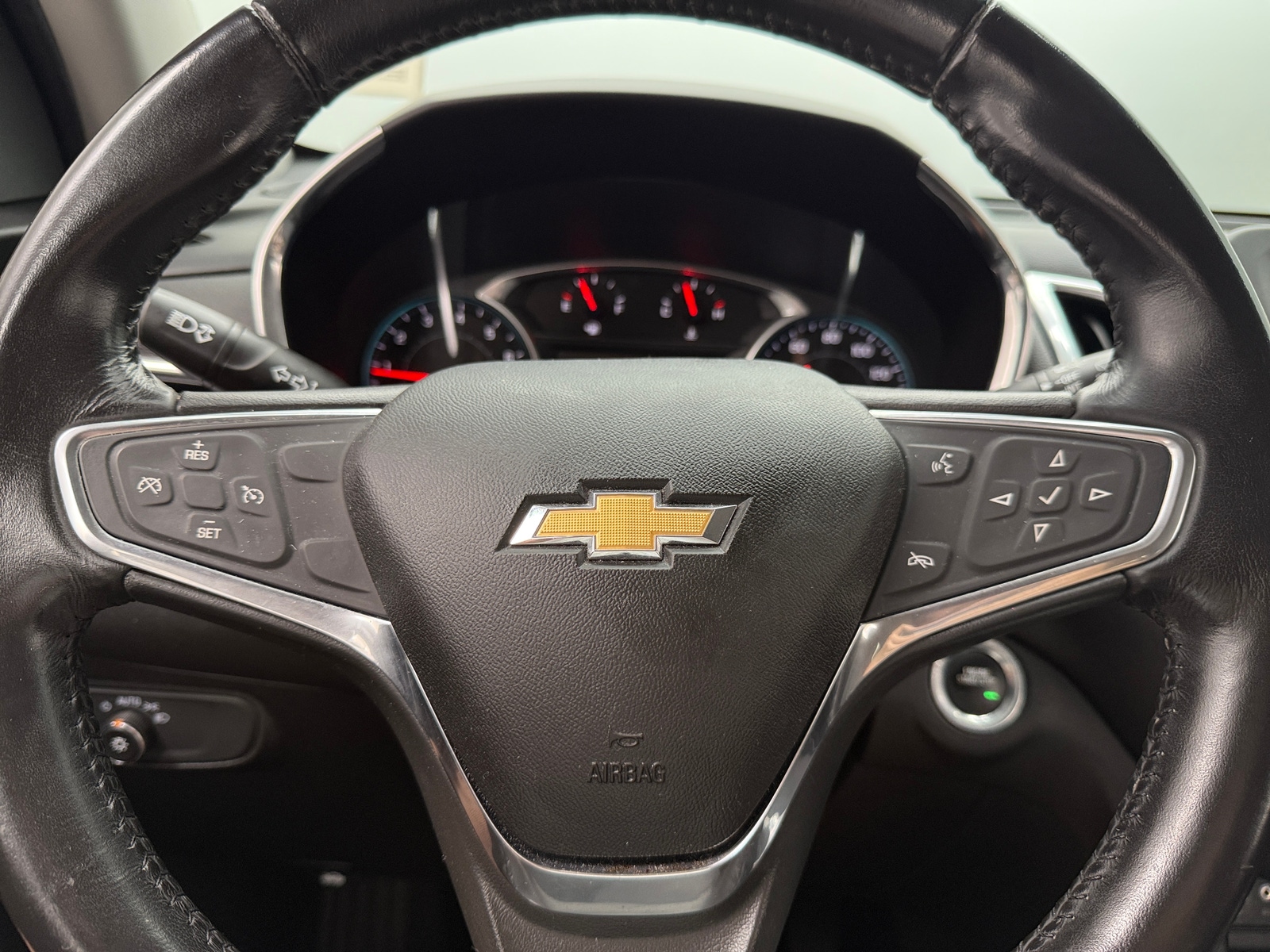 Thumbnail: 2019 Chevrolet Equinox - 5