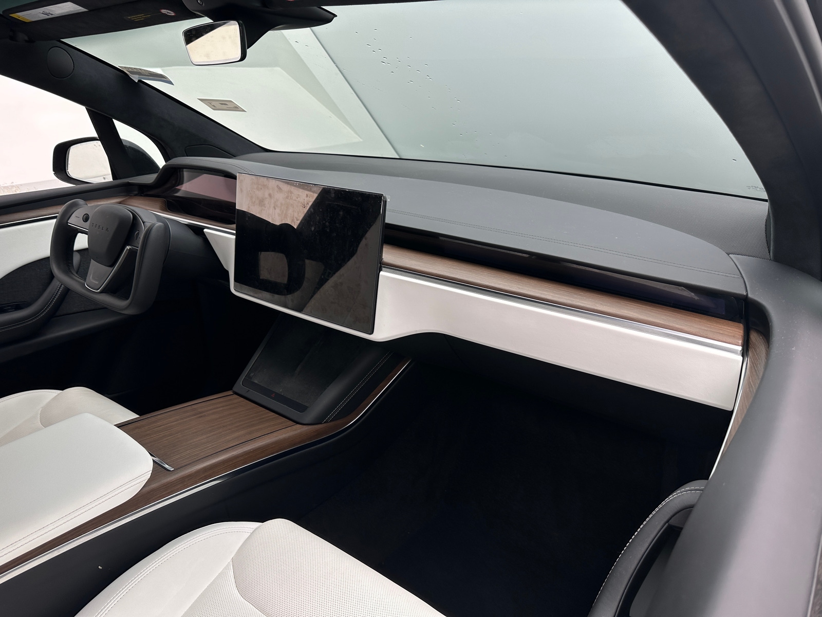Thumbnail: 2022 Tesla Model X - 2