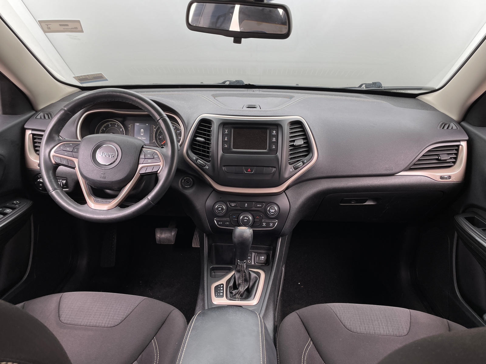 Thumbnail: 2015 Jeep Cherokee - 3