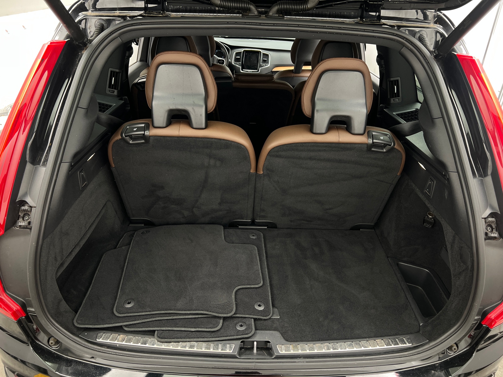 Thumbnail: 2021 Volvo XC90 - 6
