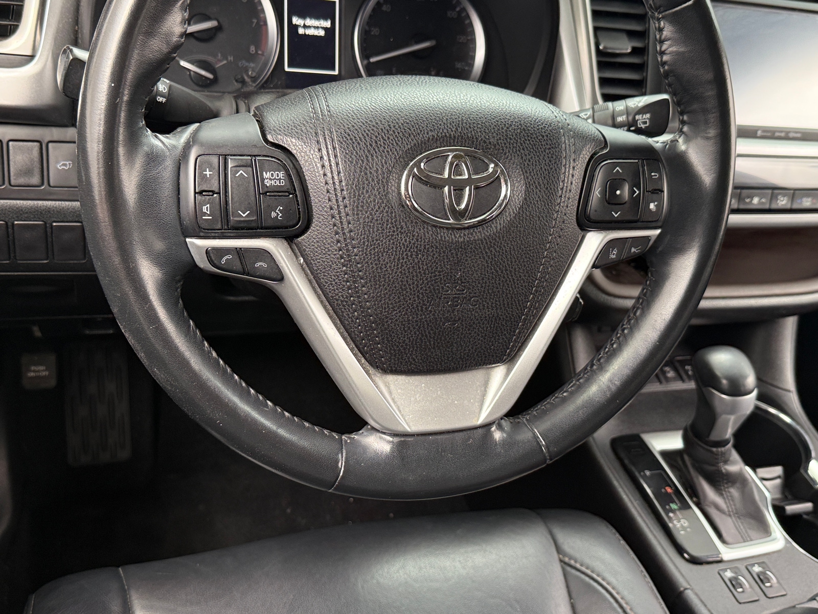 Thumbnail: 2018 Toyota Highlander - 4