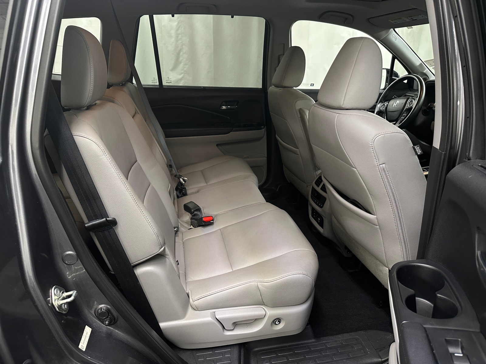 Thumbnail: 2016 Honda Pilot - 5