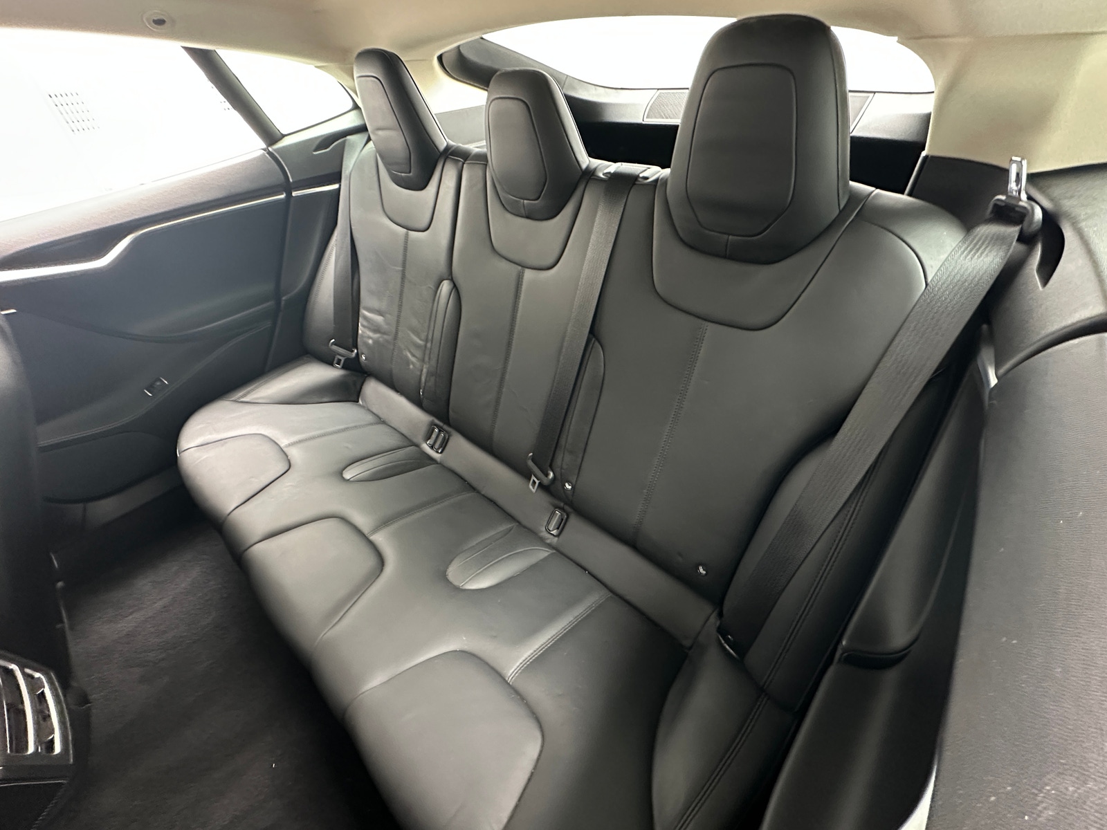 Thumbnail: 2015 Tesla Model S - 5