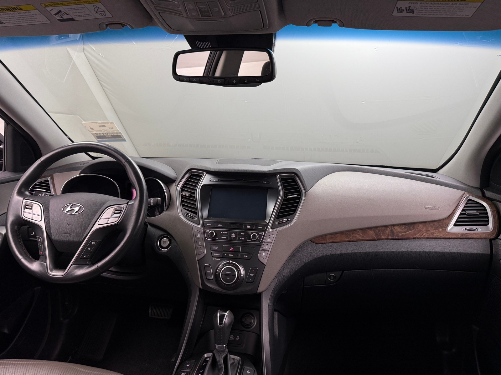 Thumbnail: 2017 Hyundai Santa Fe - 2