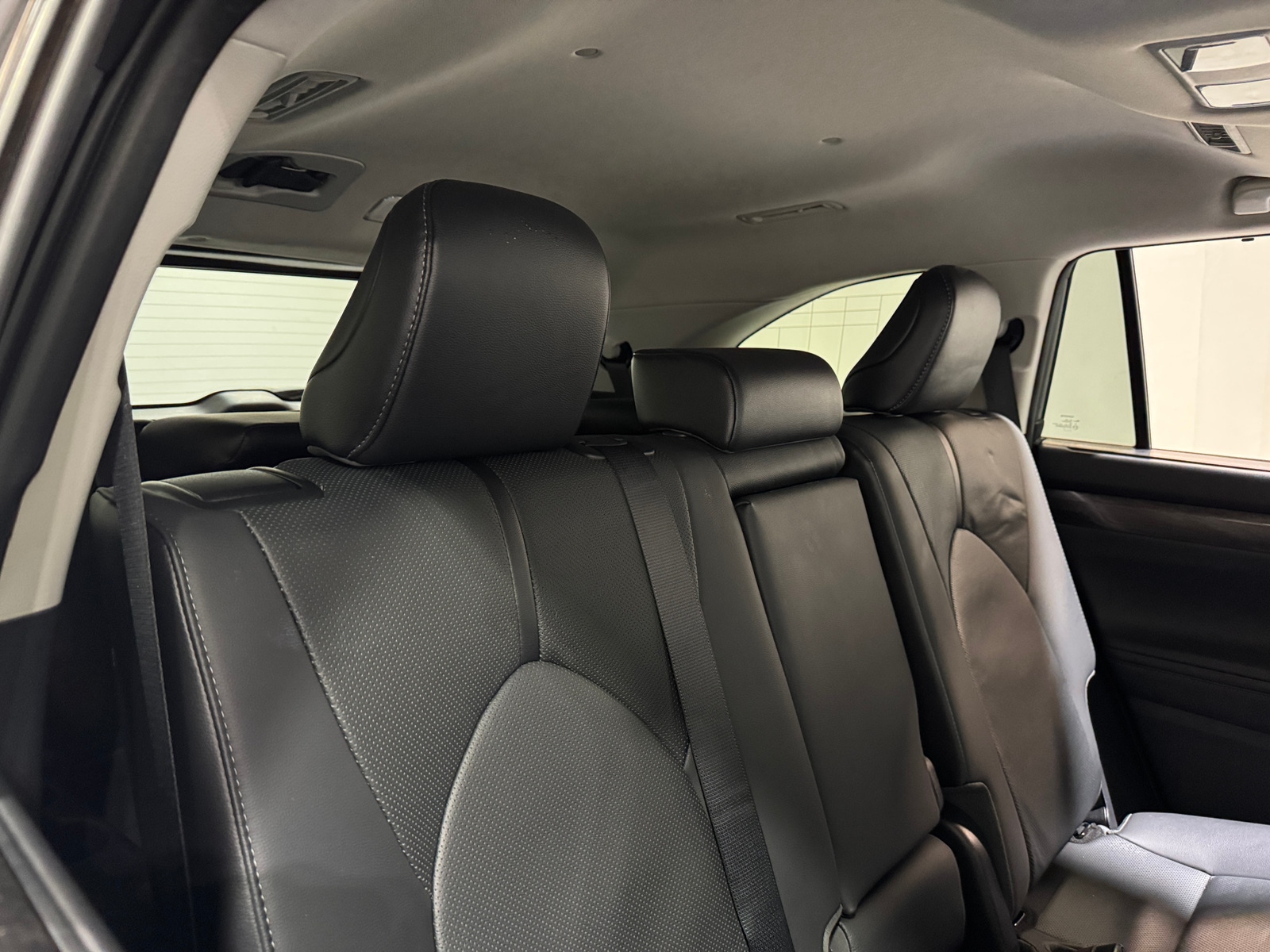 Thumbnail: 2021 Toyota Highlander - 6
