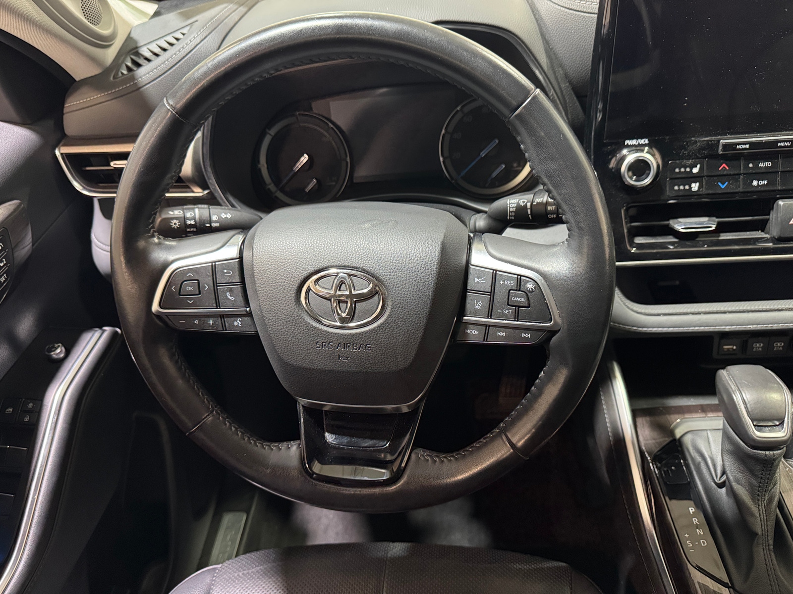 Thumbnail: 2021 Toyota Highlander - 5