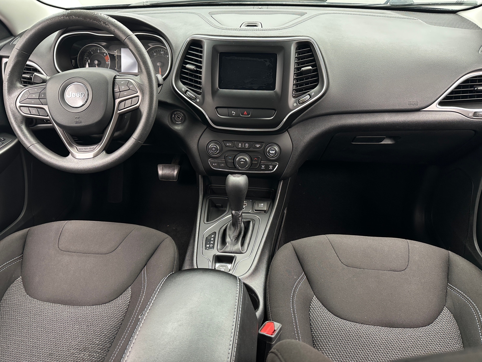 Thumbnail: 2020 Jeep Cherokee - 3