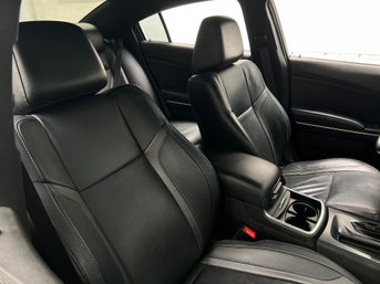 2015 Dodge Charger R/T photo 8