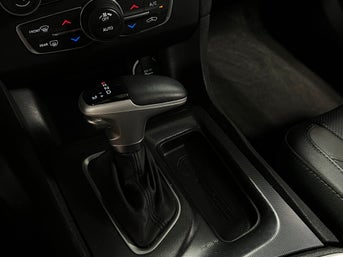 2015 Dodge Charger R/T photo 6
