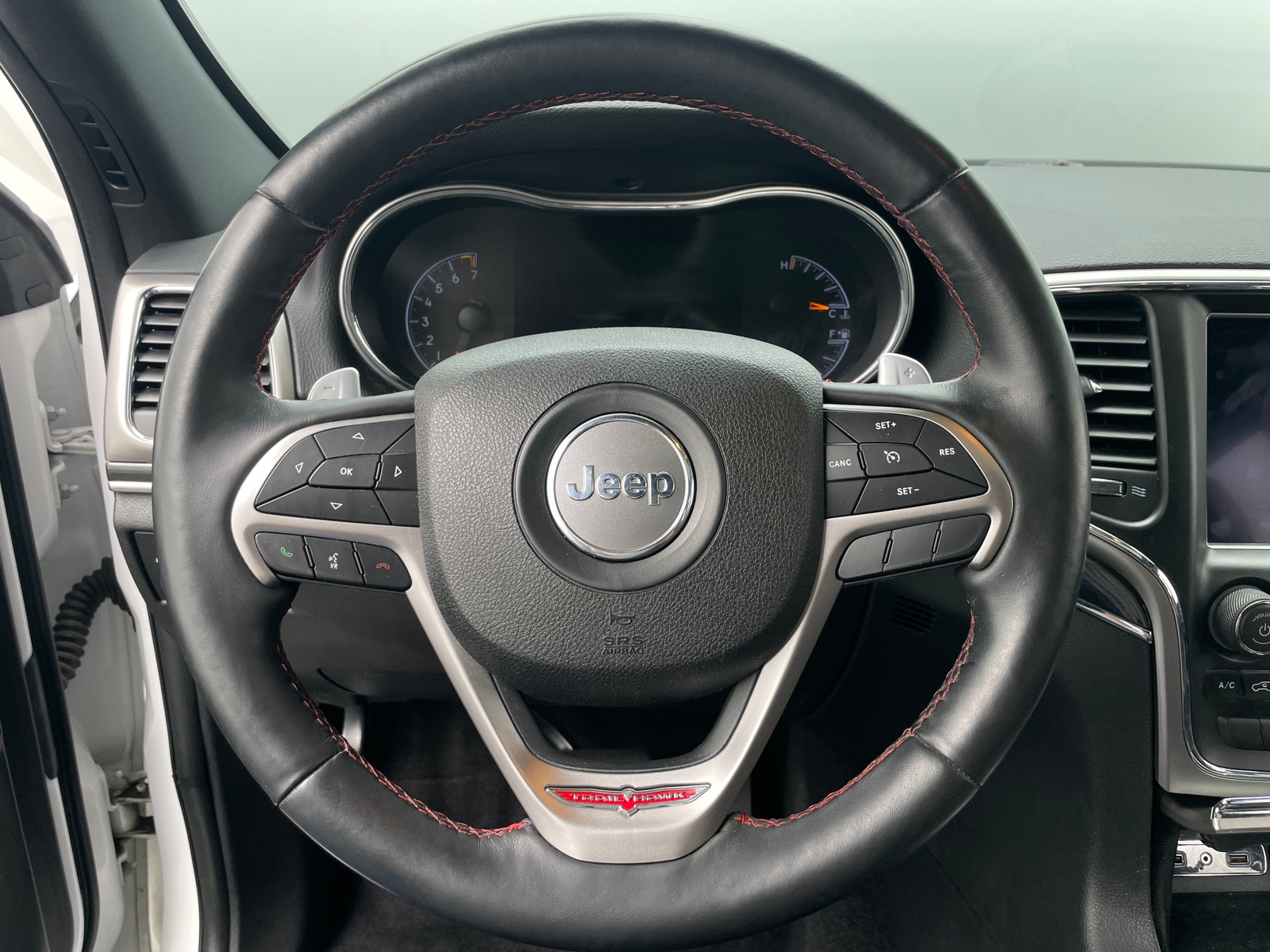 Thumbnail: 2018 Jeep Grand Cherokee - 5