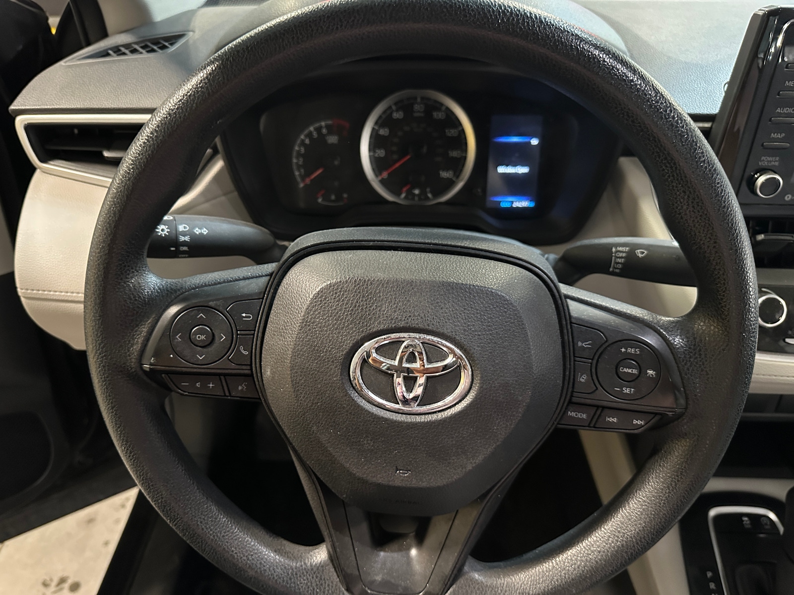 Thumbnail: 2022 Toyota Corolla Cross - 5
