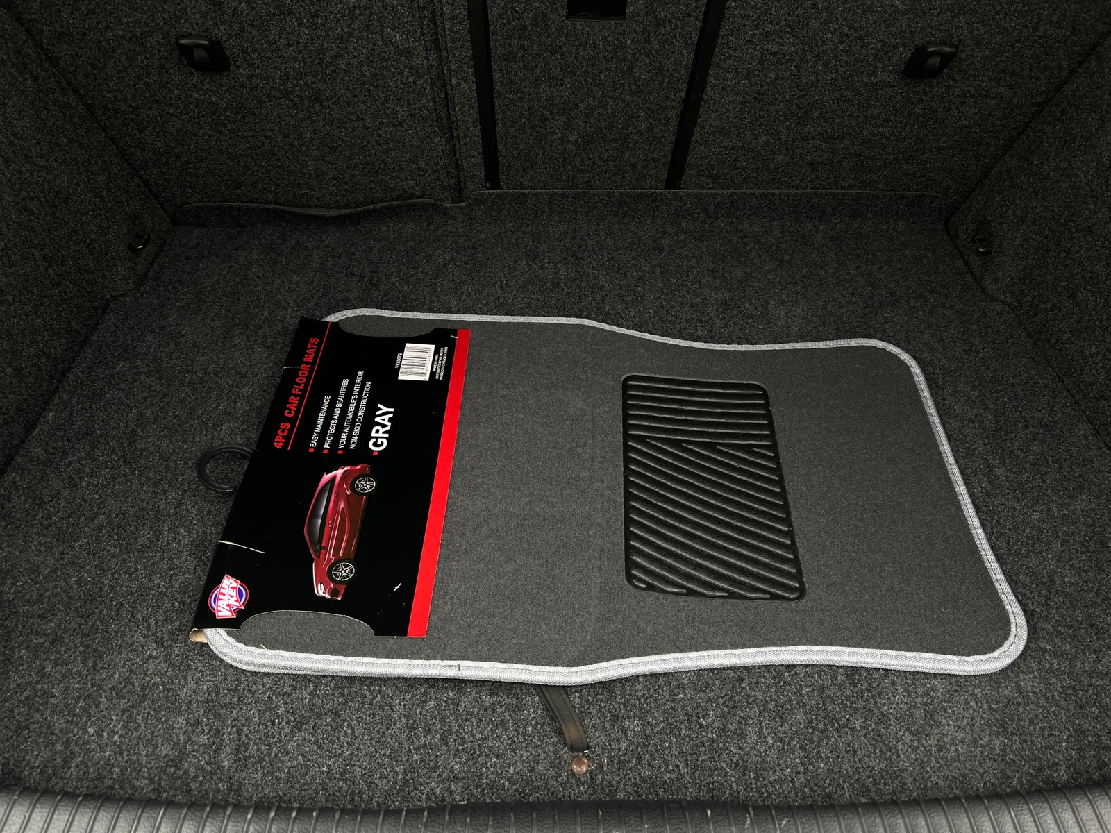 Thumbnail: 2011 Volkswagen Golf - 7