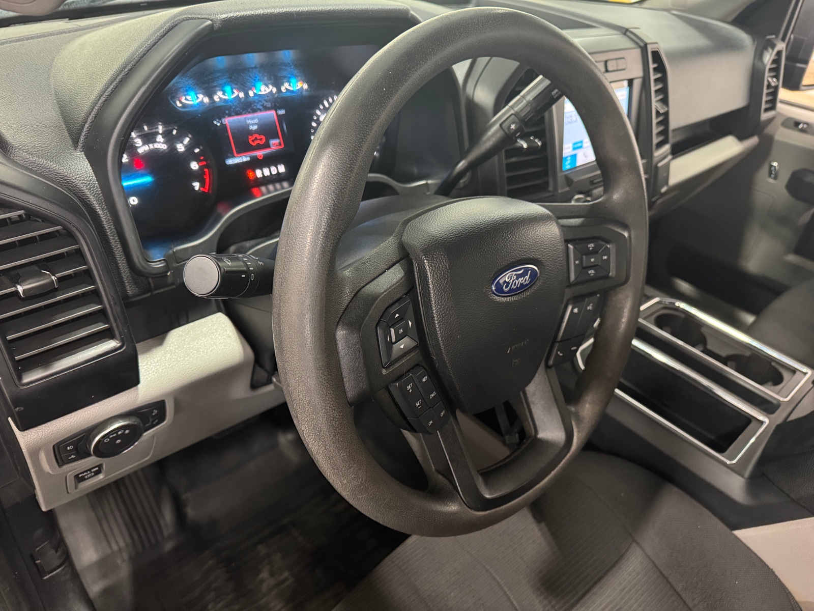 Thumbnail: 2019 Ford Econoline - 3