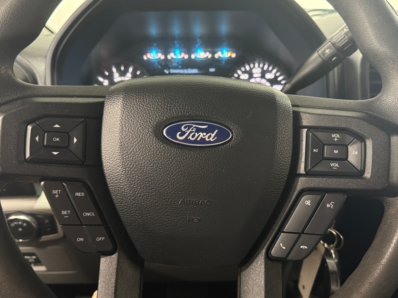 Thumbnail: 2019 Ford Econoline - 5