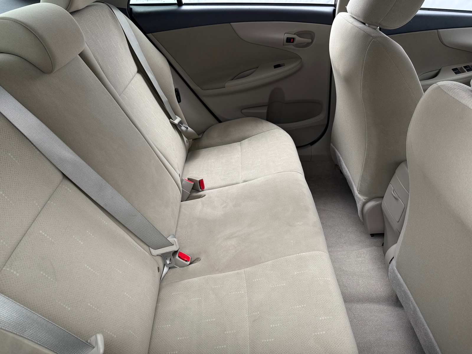Thumbnail: 2012 Toyota Corolla - 6