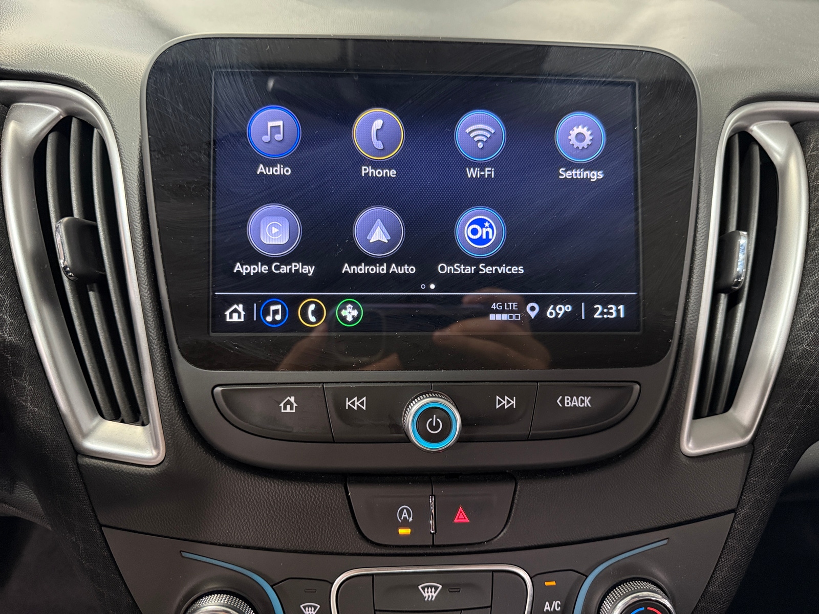 Thumbnail: 2024 Chevrolet Malibu - 4