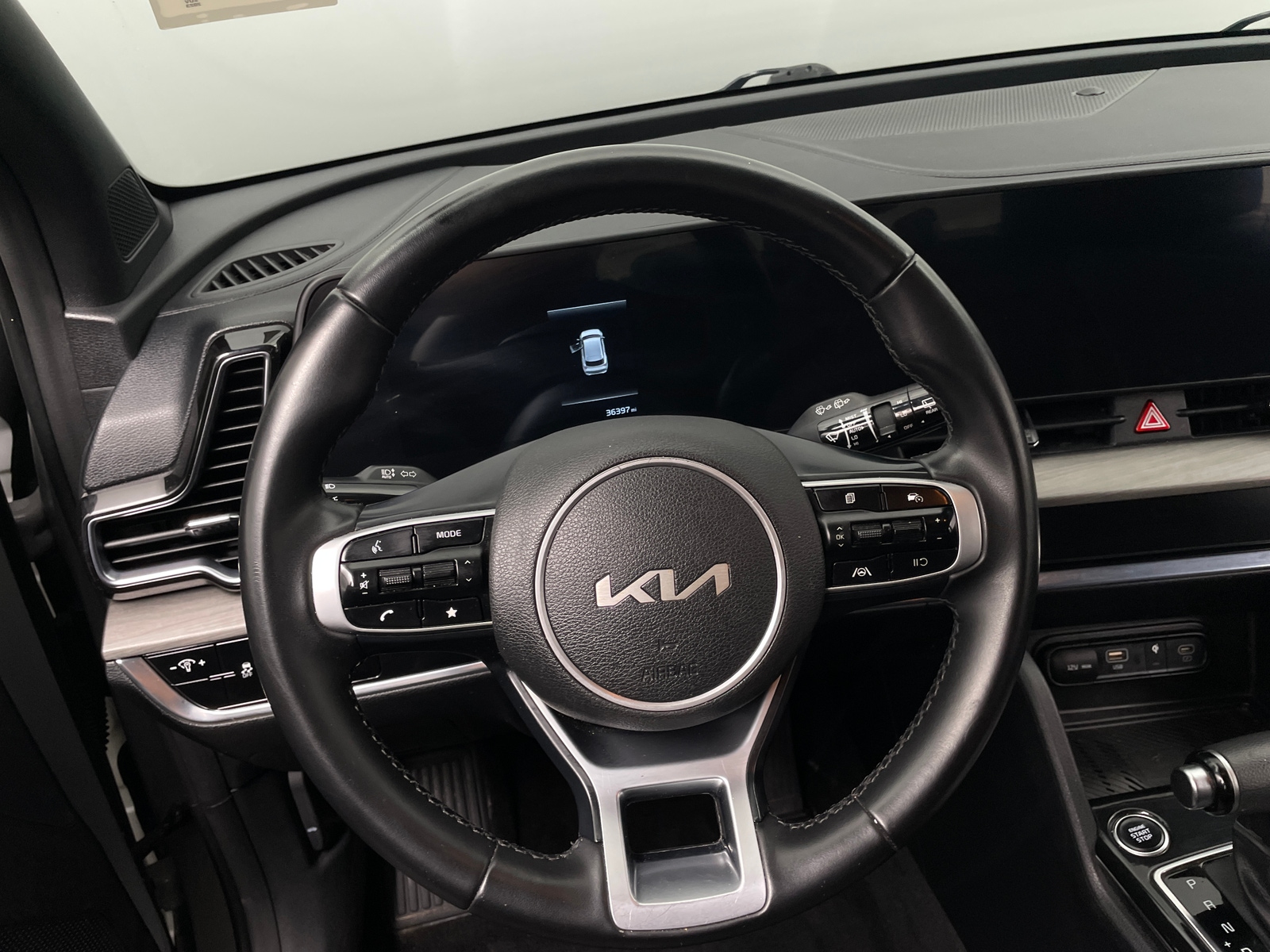 Thumbnail: 2023 Kia Sportage - 4