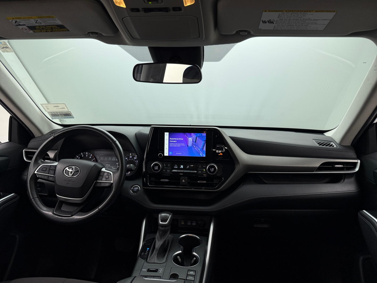 Thumbnail: 2023 Toyota Highlander - 3