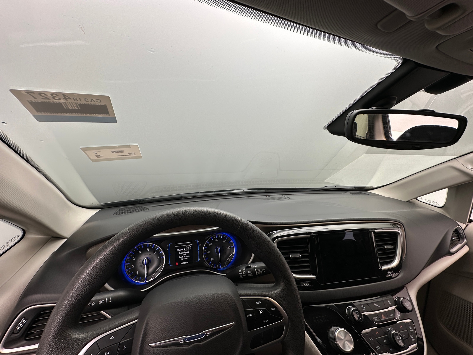 Thumbnail: 2017 Chrysler Pacifica - 3