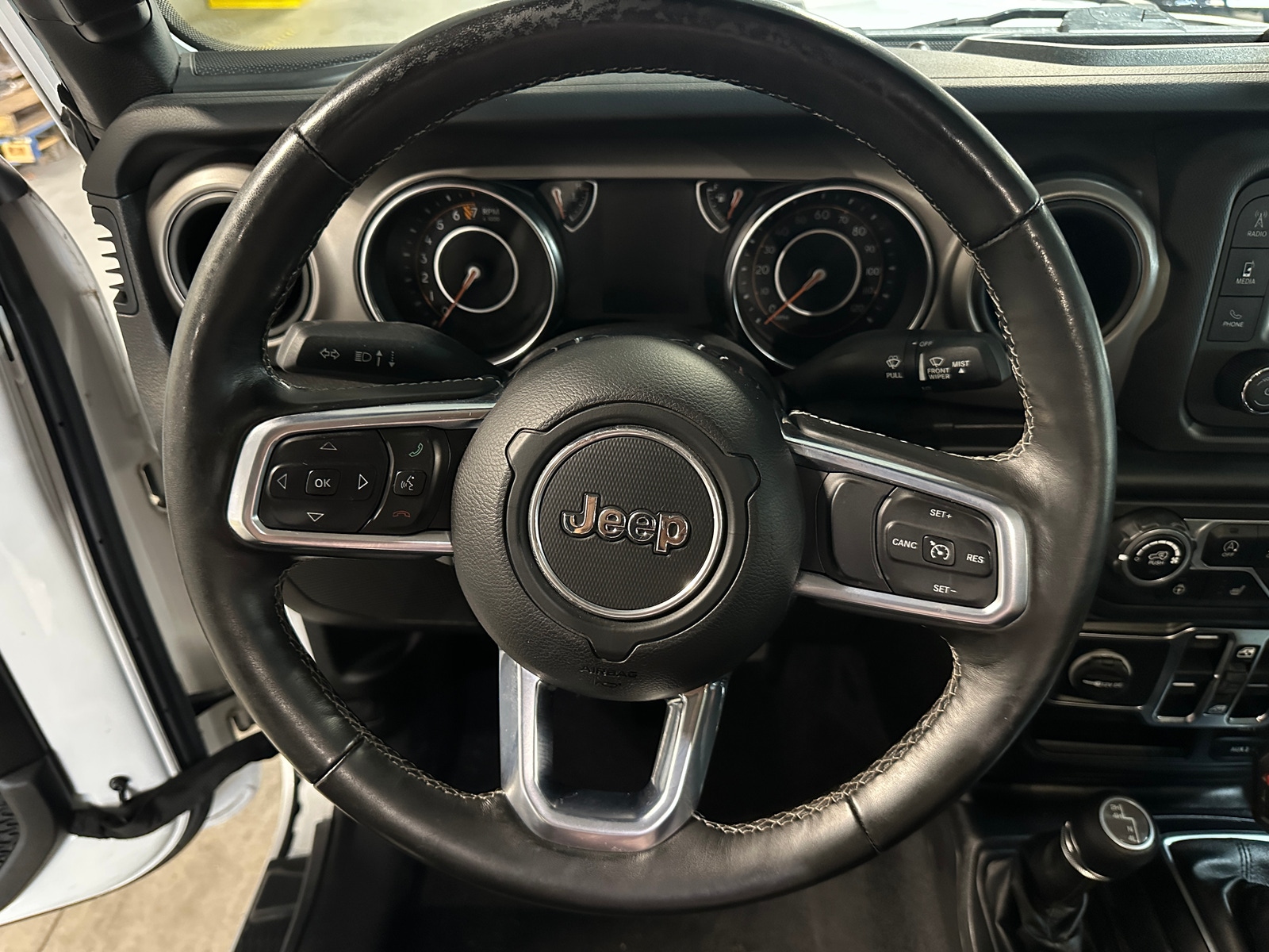 Thumbnail: 2020 Jeep Gladiator - 5