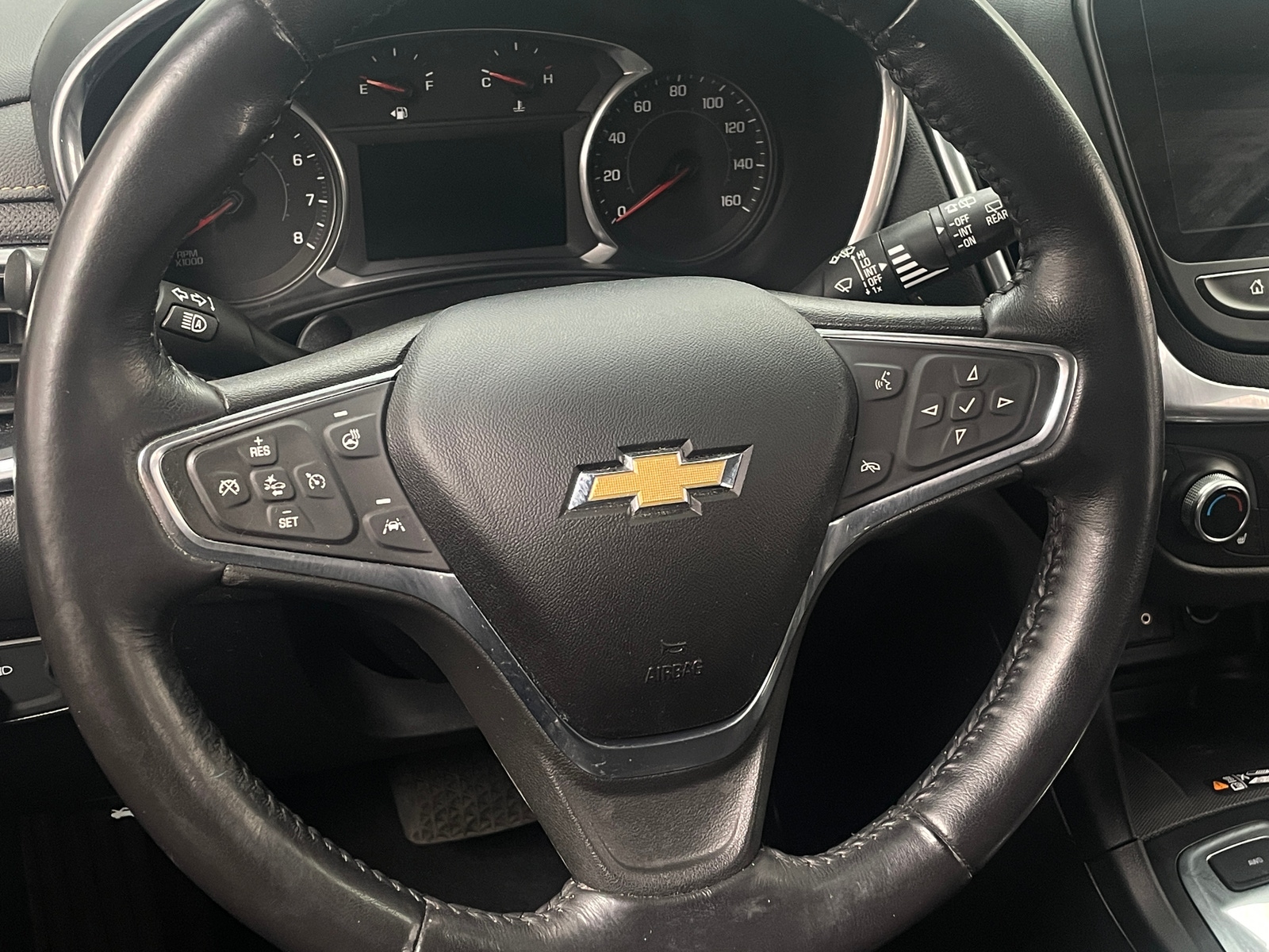 Thumbnail: 2019 Chevrolet Equinox - 4