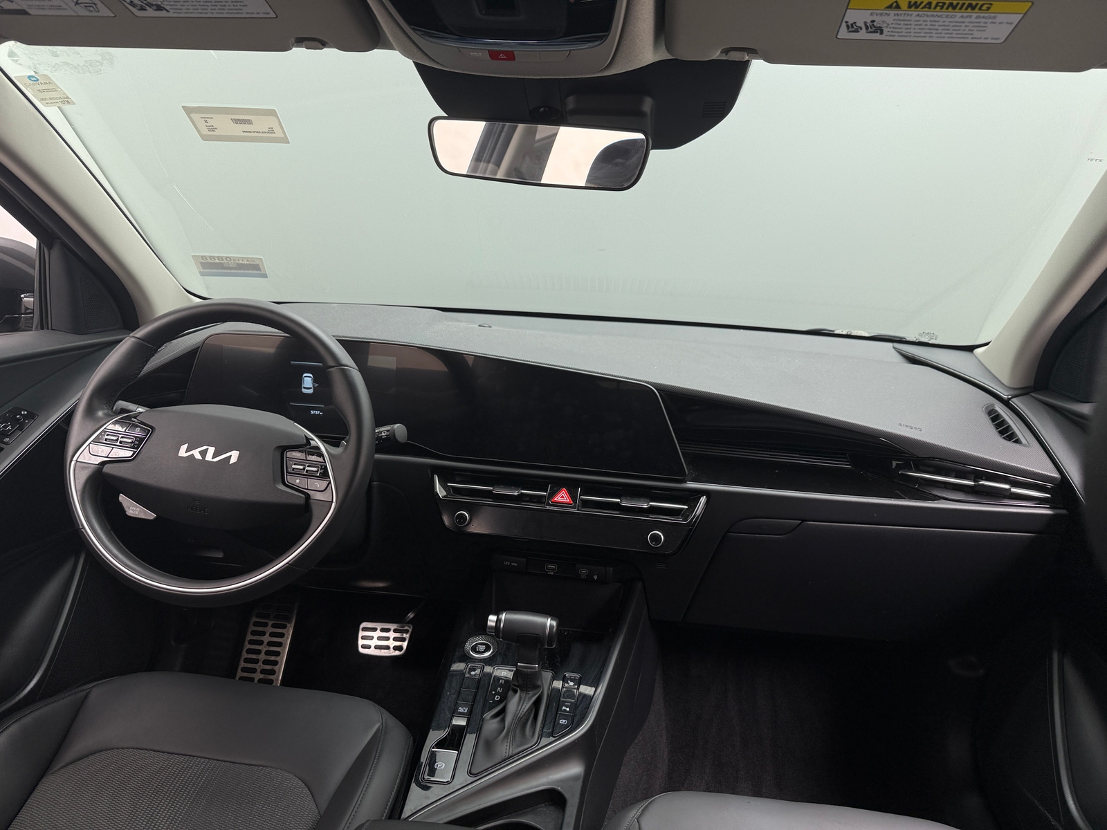 Thumbnail: 2023 Kia Niro - 3