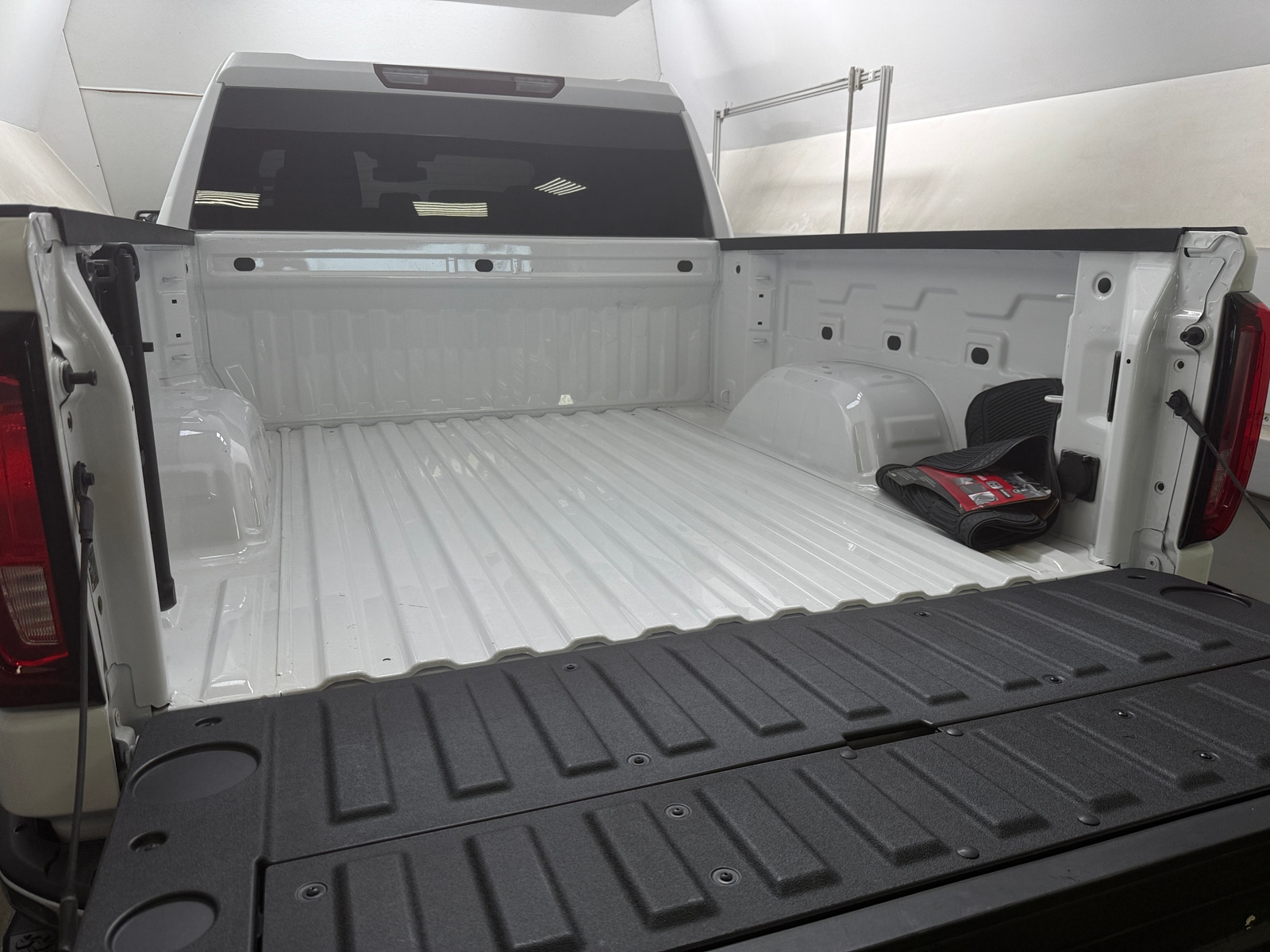 Thumbnail: 2025 GMC Sierra 1500 - 6