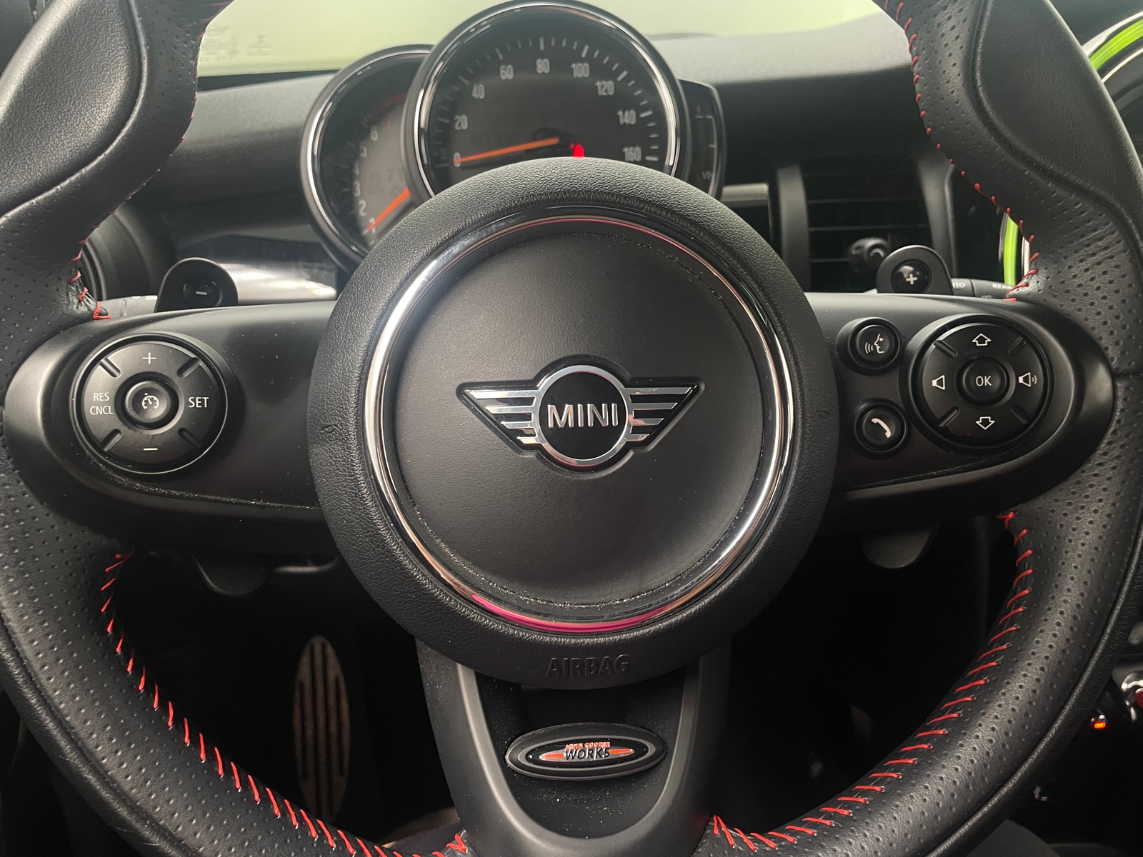 Thumbnail: 2019 MINI Cooper Hardtop - 4