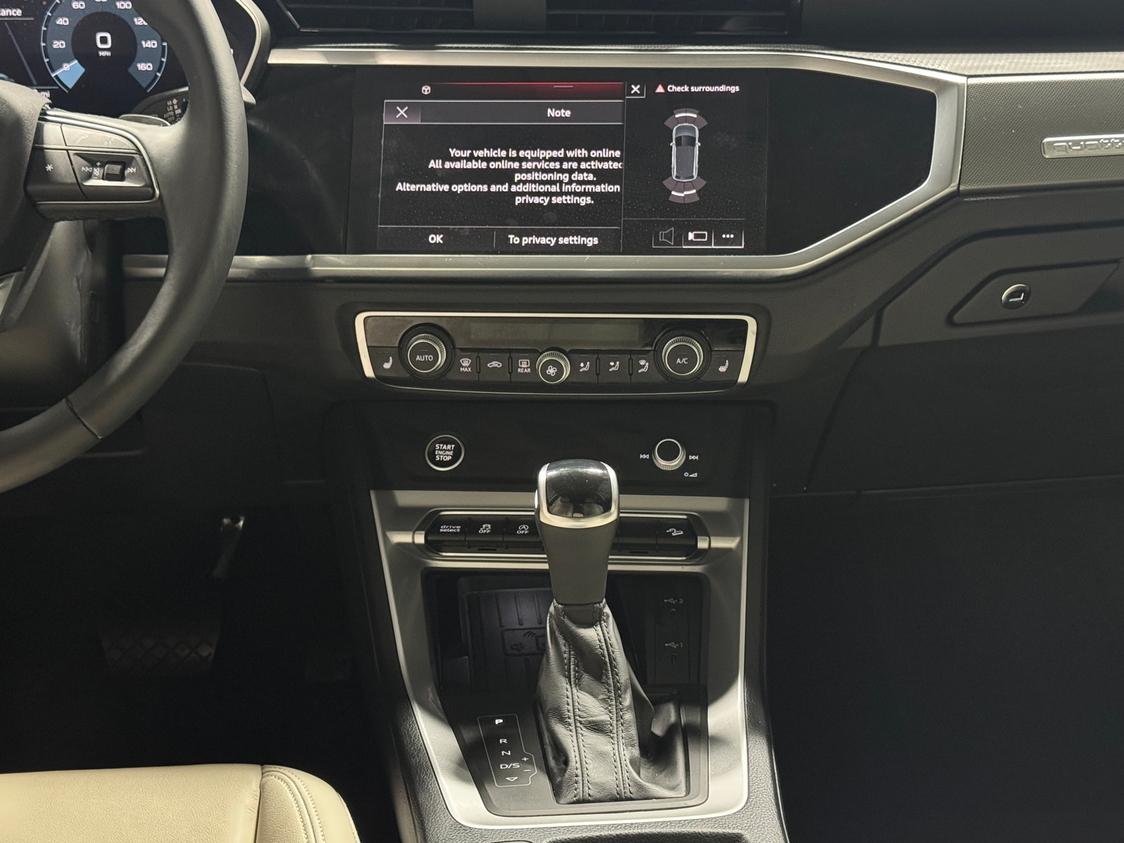 Thumbnail: 2024 Audi Q3 - 3