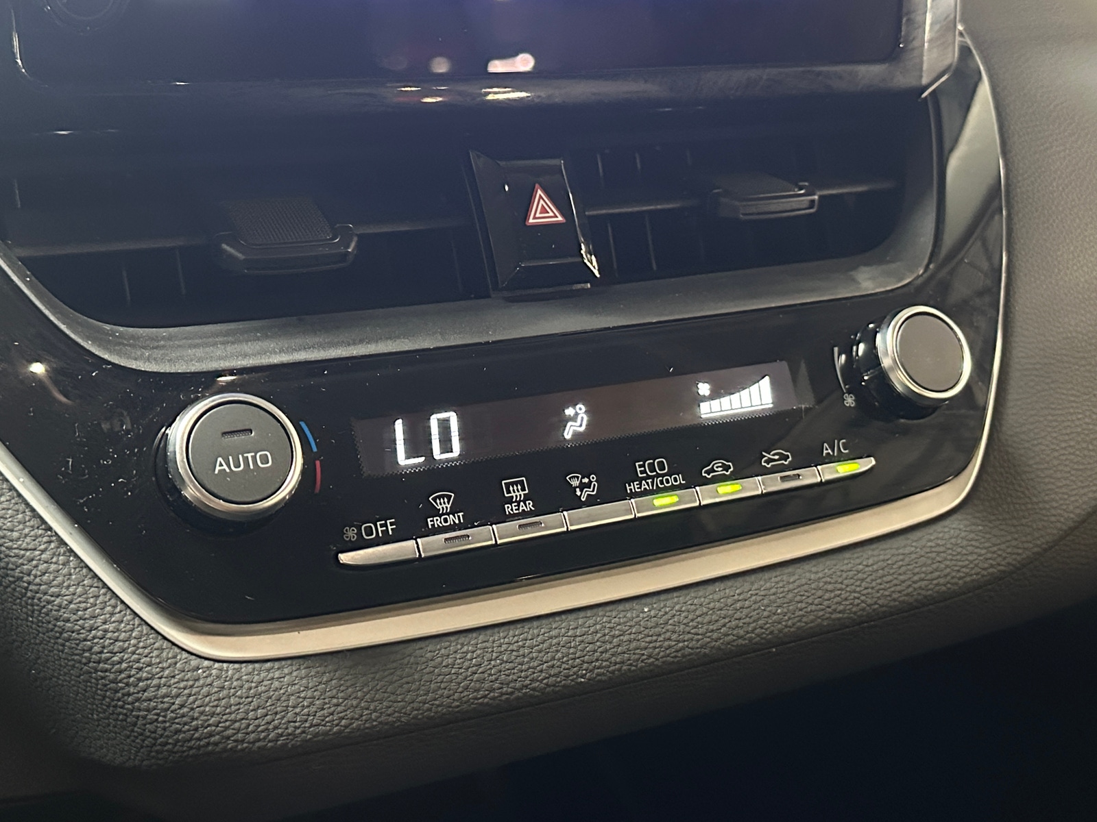 Thumbnail: 2024 Toyota Corolla - 4