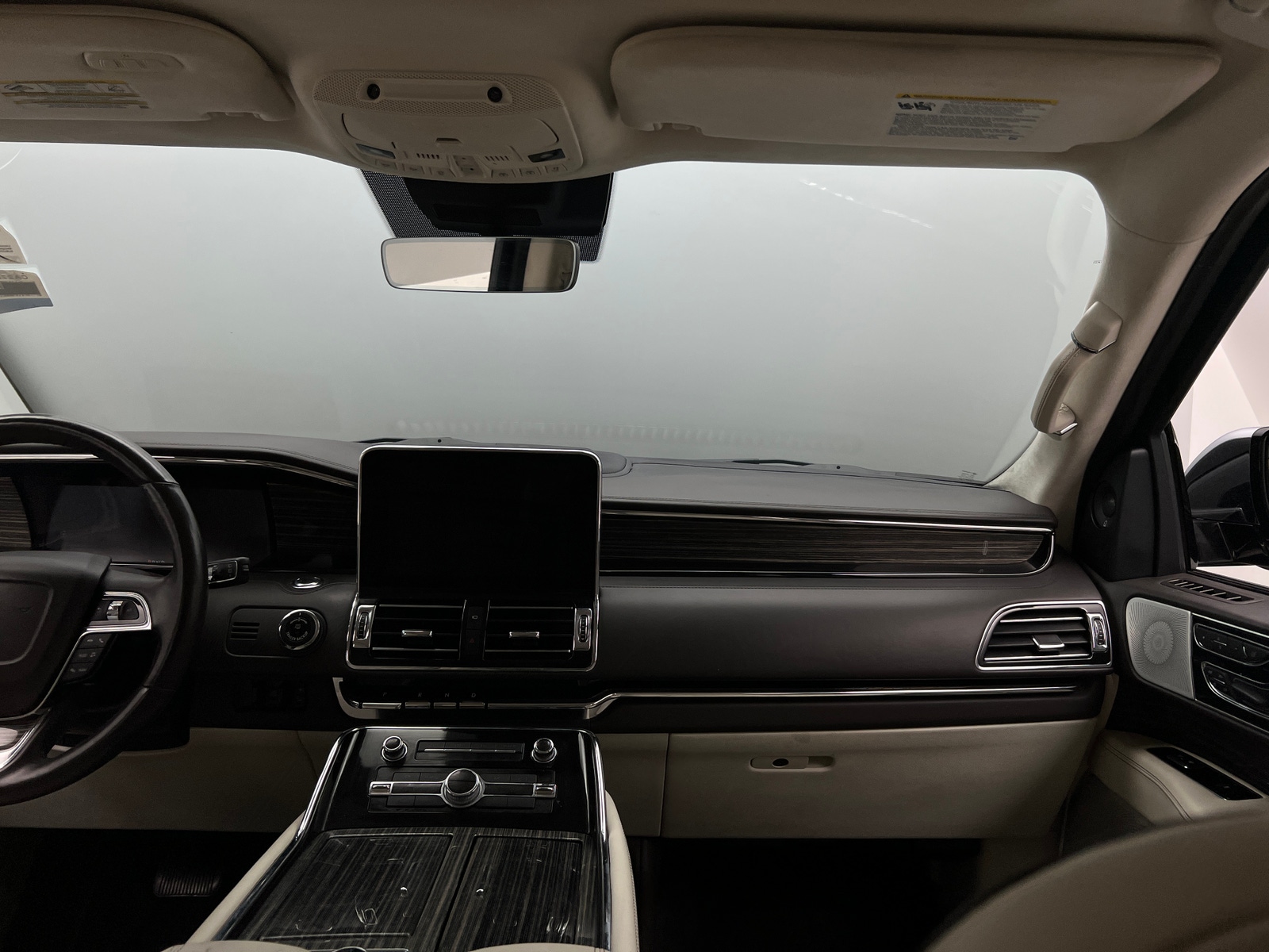 Thumbnail: 2021 Lincoln Navigator L - 2
