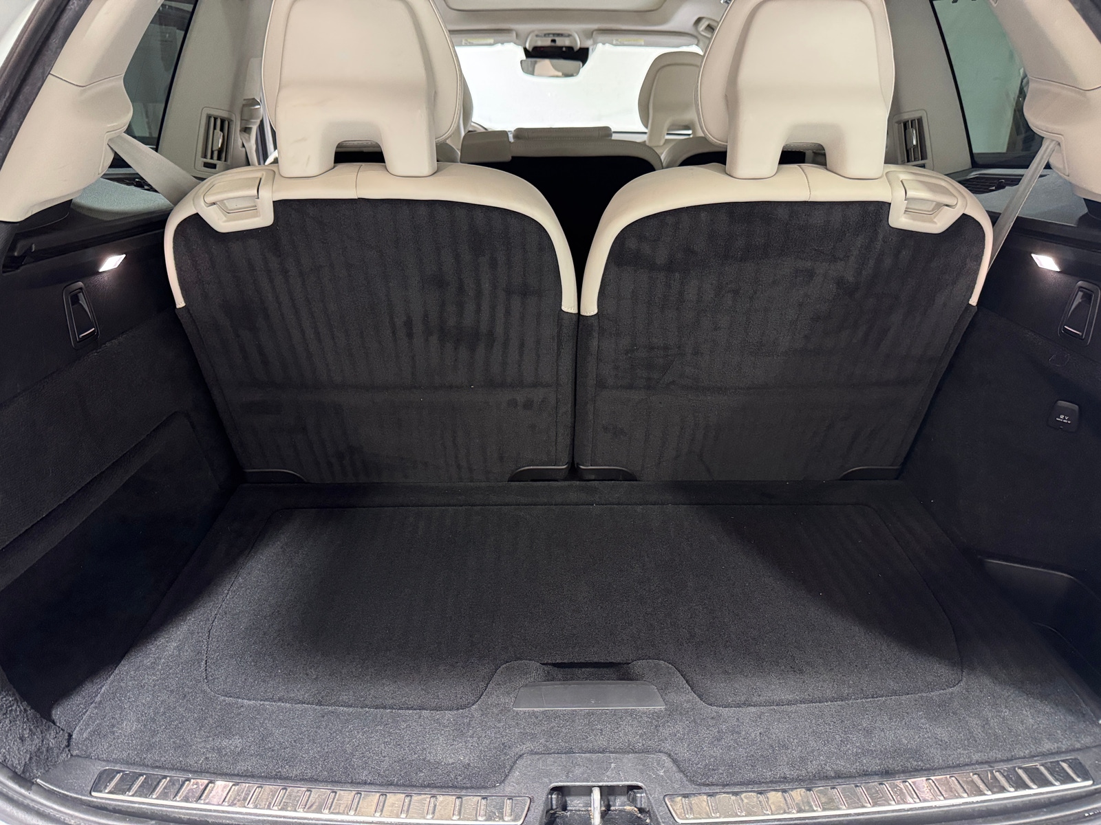 Thumbnail: 2018 Volvo XC90 - 6