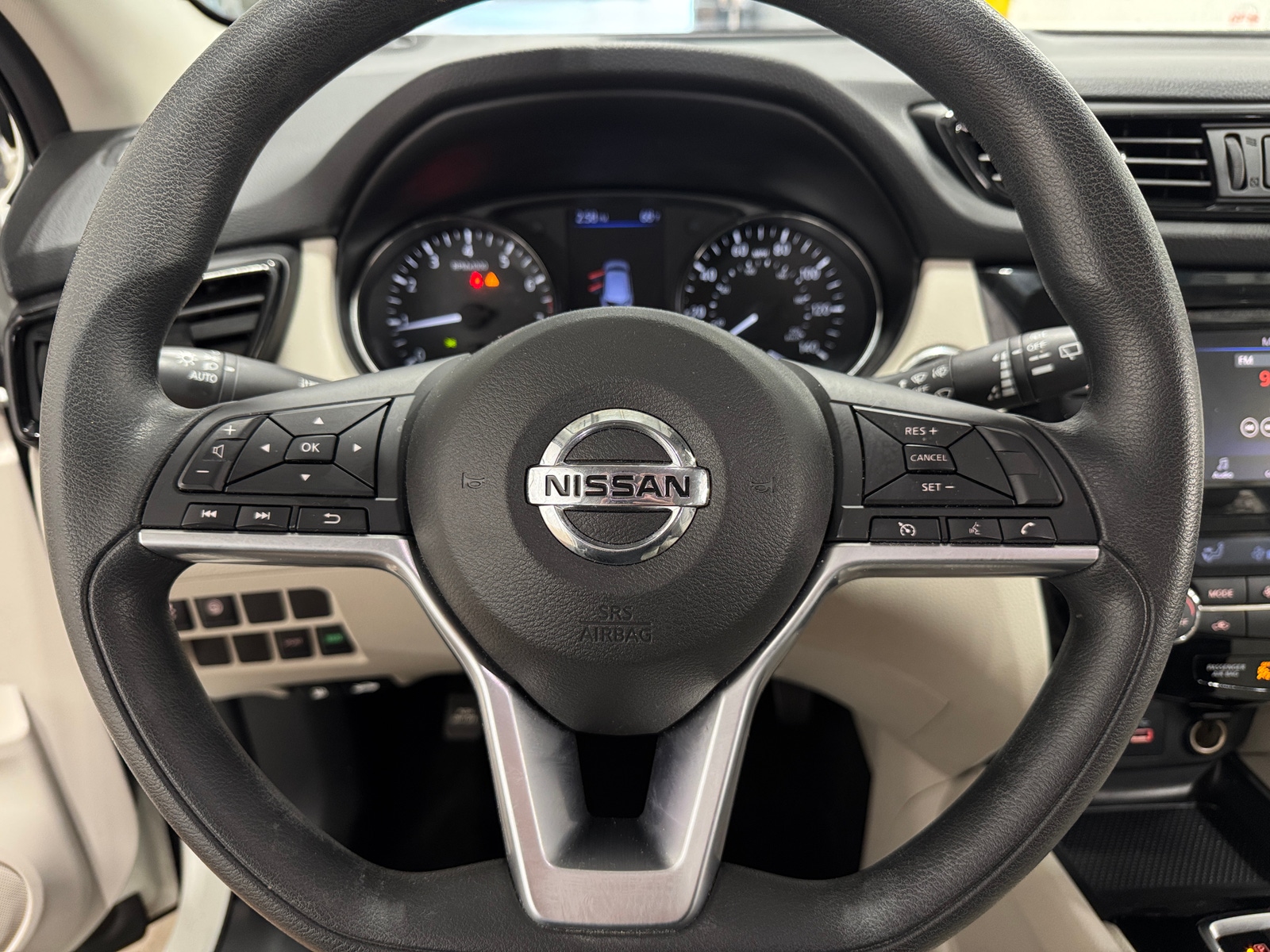 Thumbnail: 2020 Nissan Rogue Sport - 5