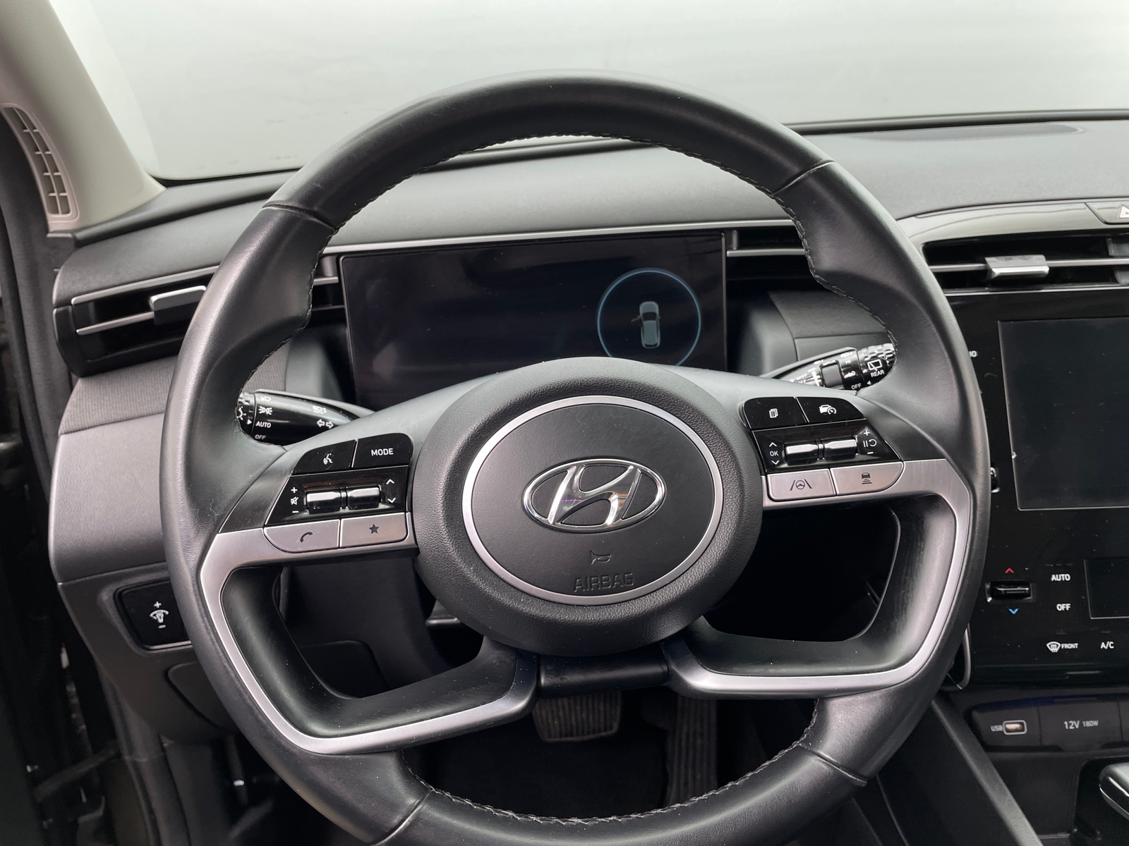 Thumbnail: 2022 Hyundai Tucson - 4
