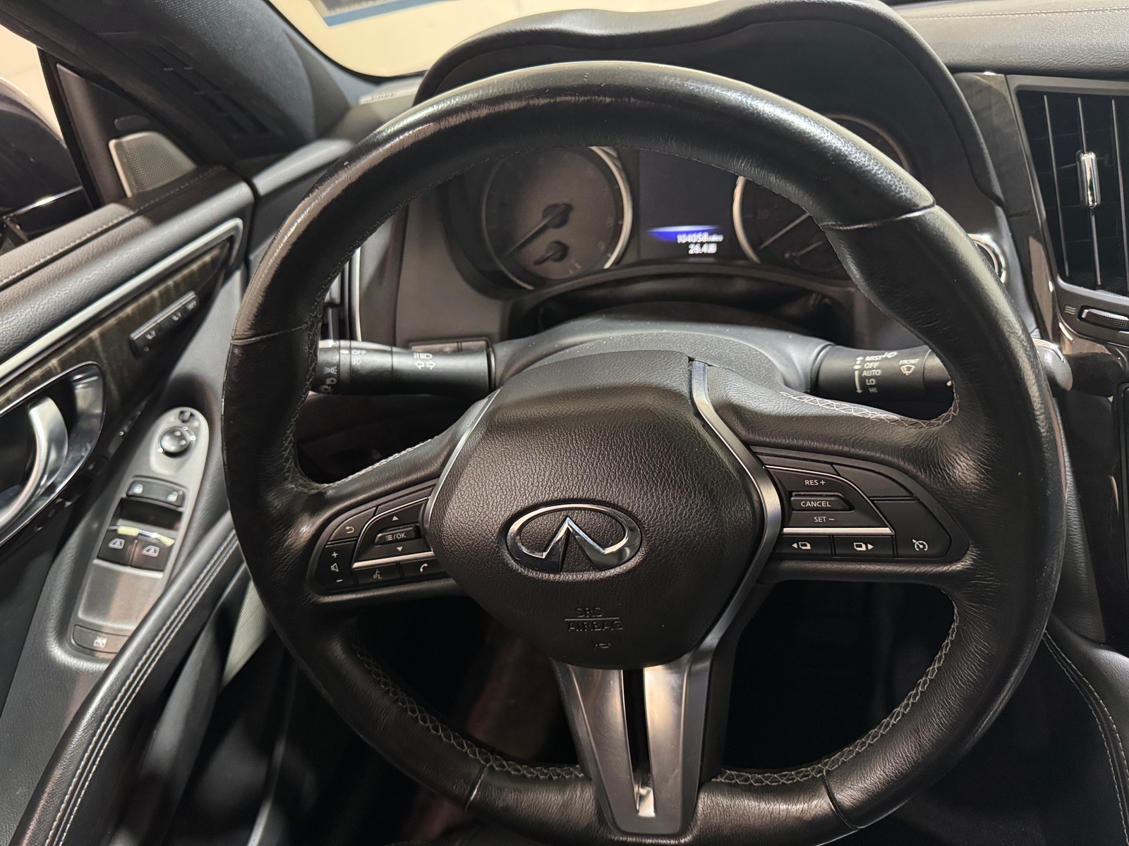 Thumbnail: 2017 INFINITI Q60 - 3