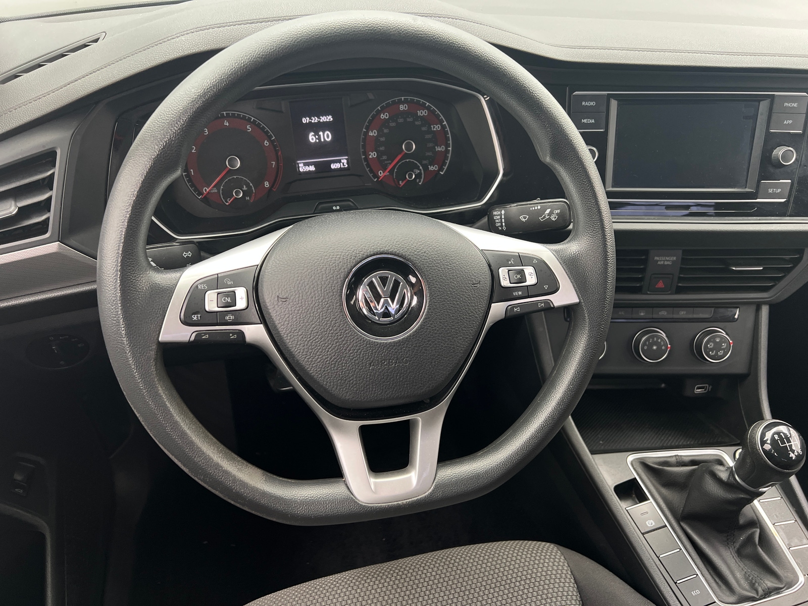 Thumbnail: 2019 Volkswagen Jetta - 5