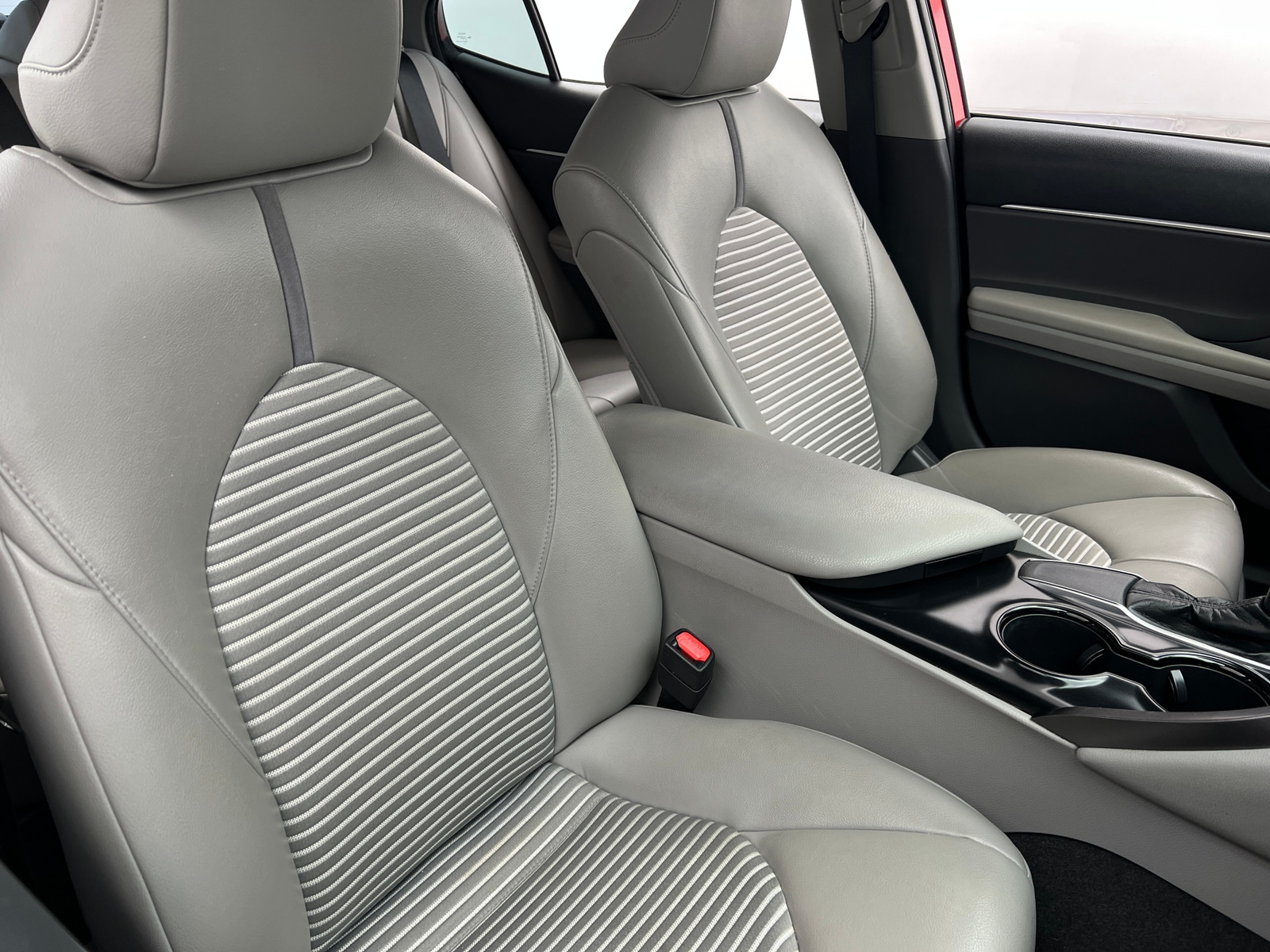 Thumbnail: 2019 Toyota Camry - 2