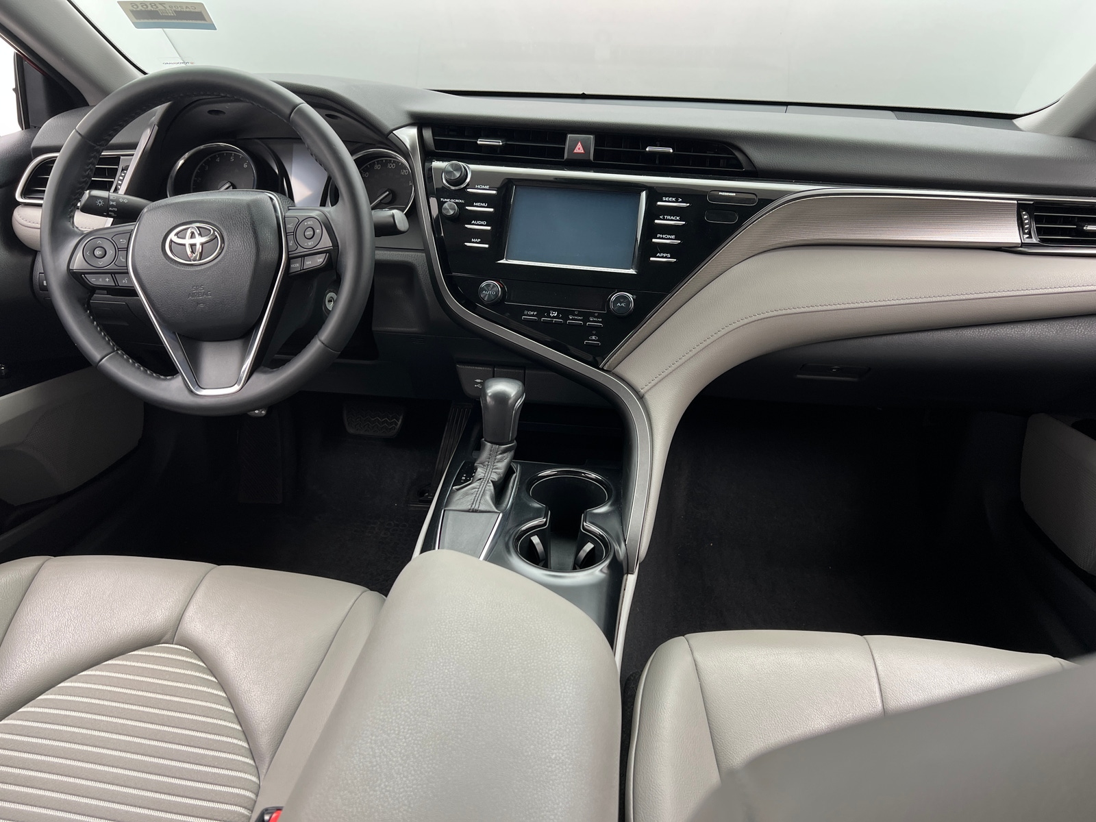 Thumbnail: 2019 Toyota Camry - 3
