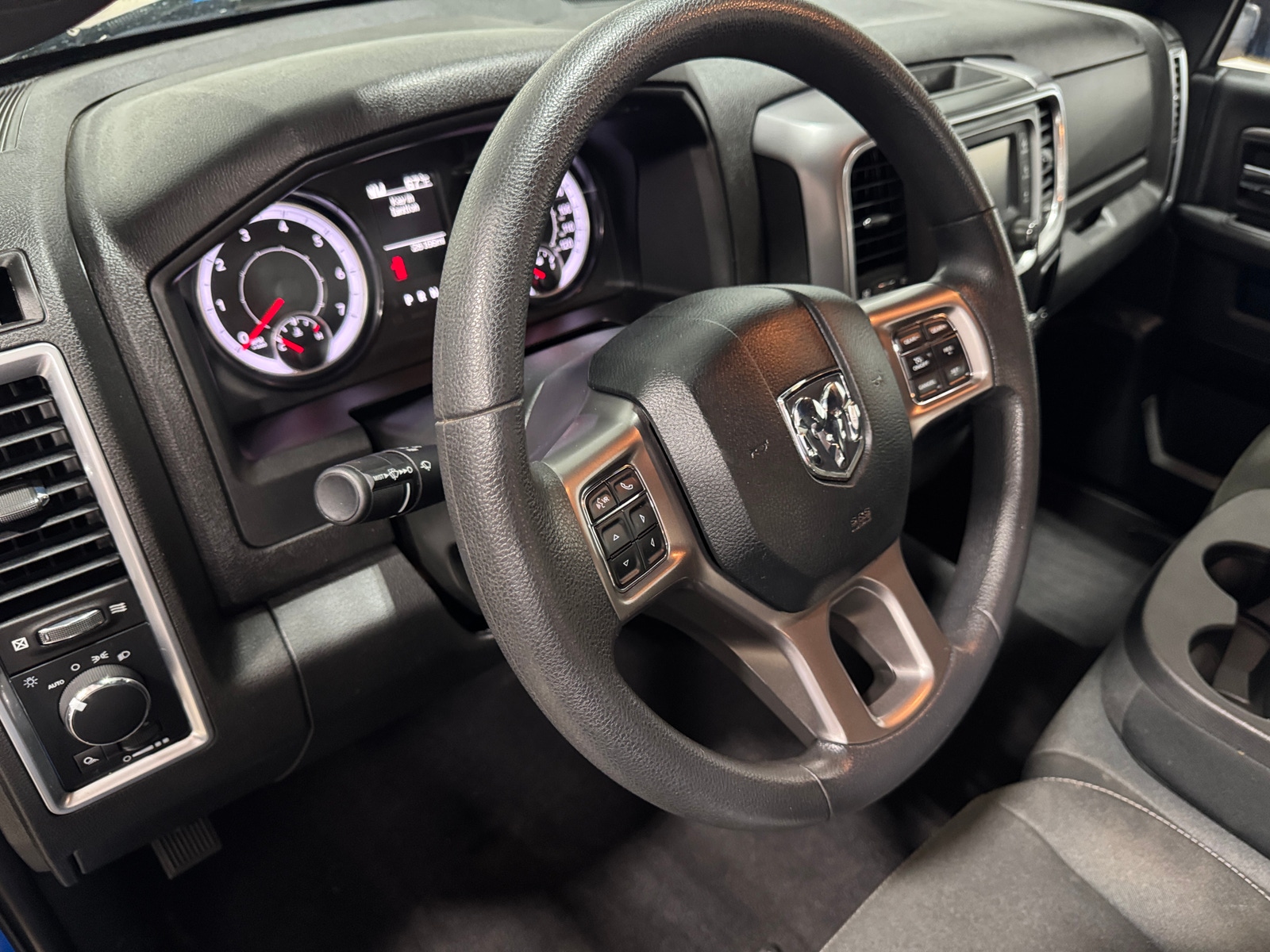 Thumbnail: 2022 RAM 1500 Classic - 3