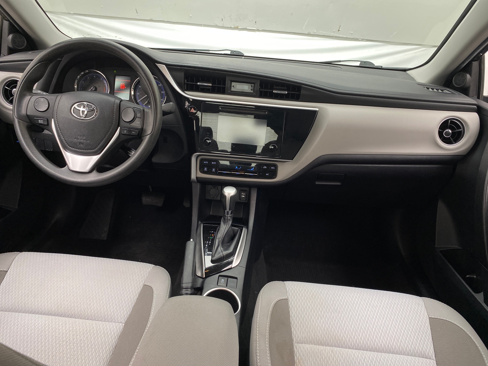 Thumbnail: 2019 Toyota Corolla - 3