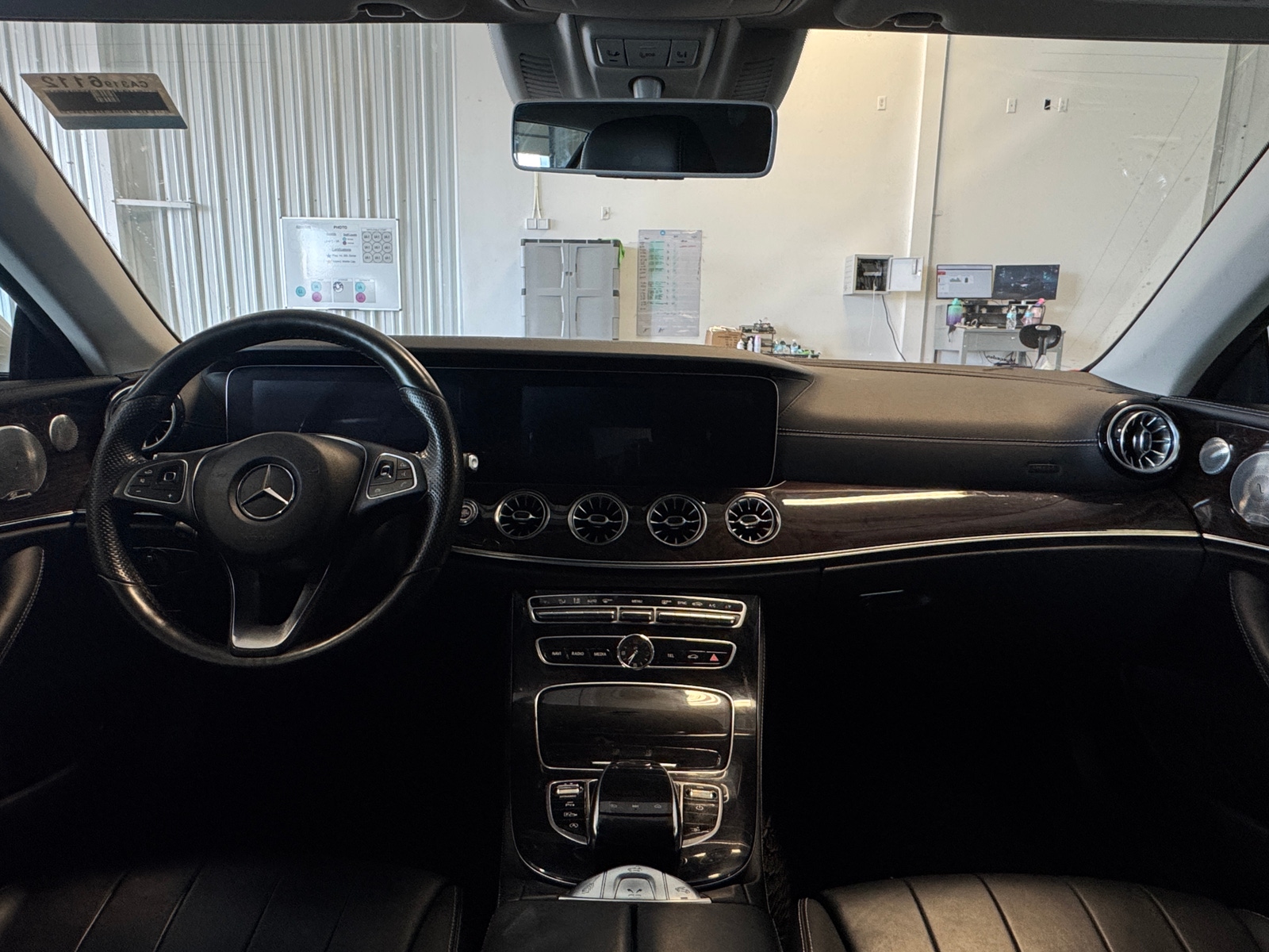 Thumbnail: 2018 Mercedes-Benz E-Class - 2