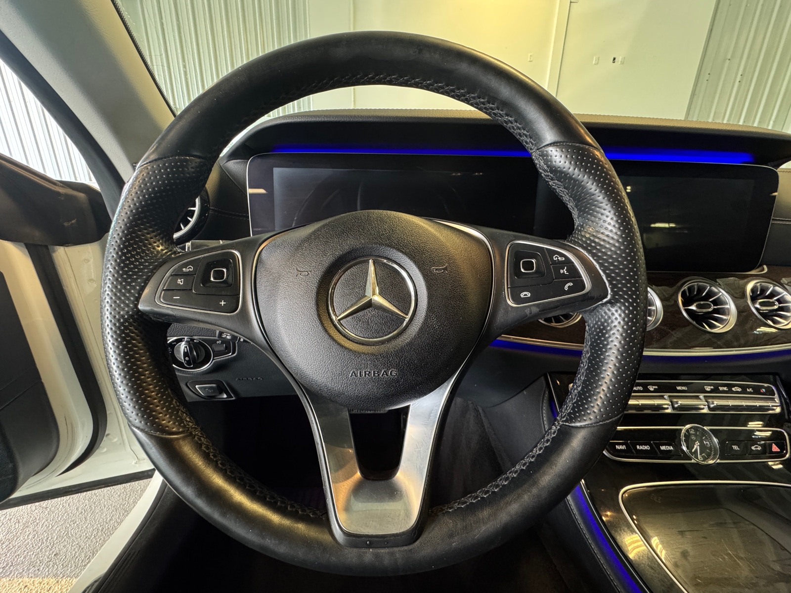 Thumbnail: 2018 Mercedes-Benz E-Class - 4