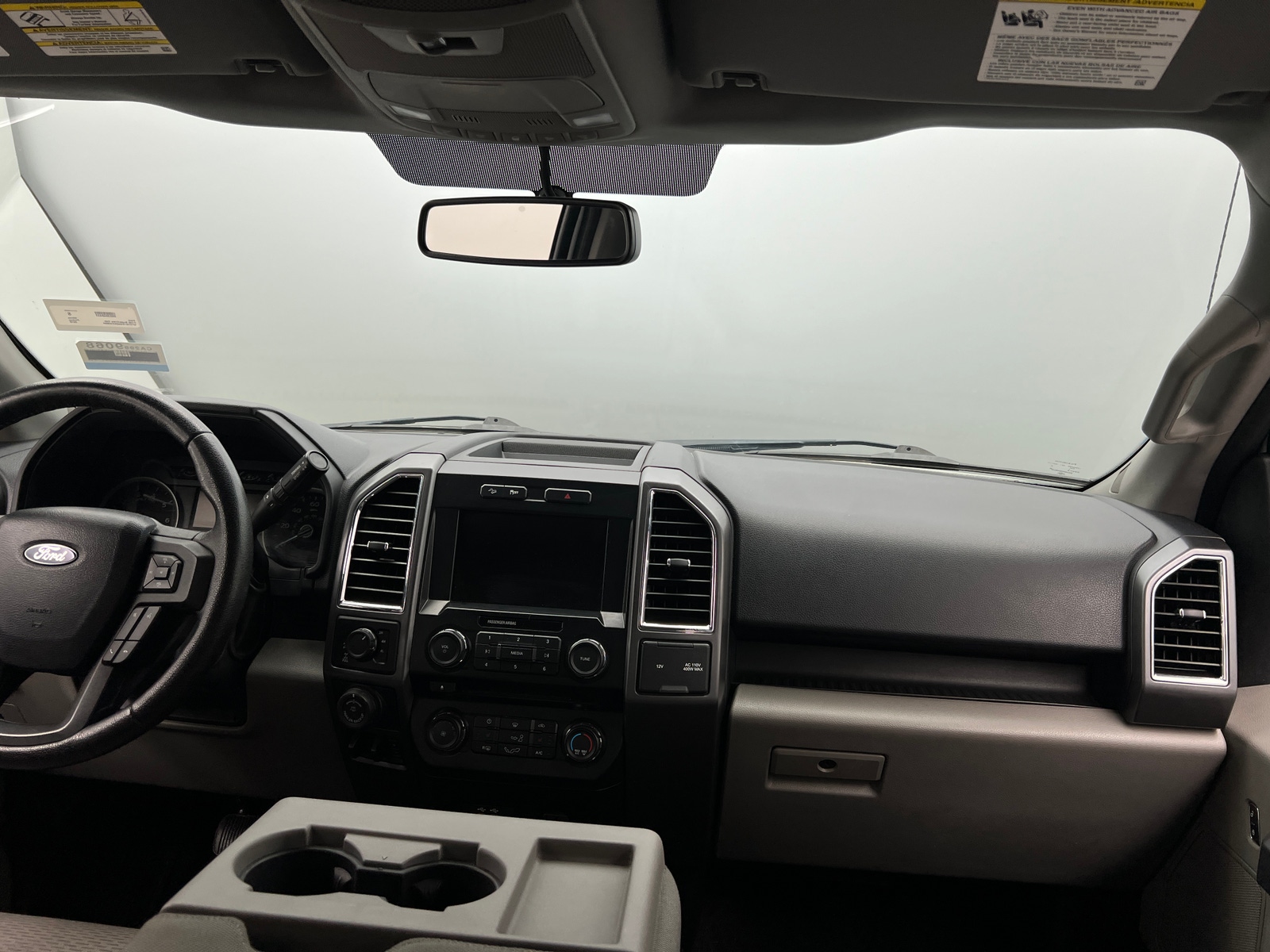Thumbnail: 2016 Ford Econoline - 3