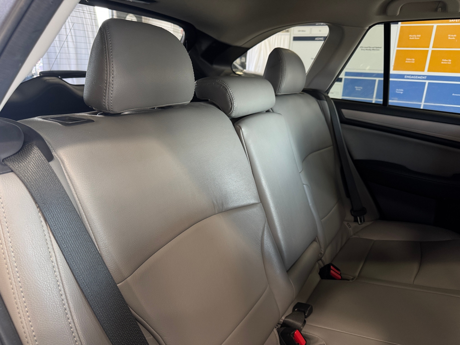 Thumbnail: 2016 Subaru Outback - 6