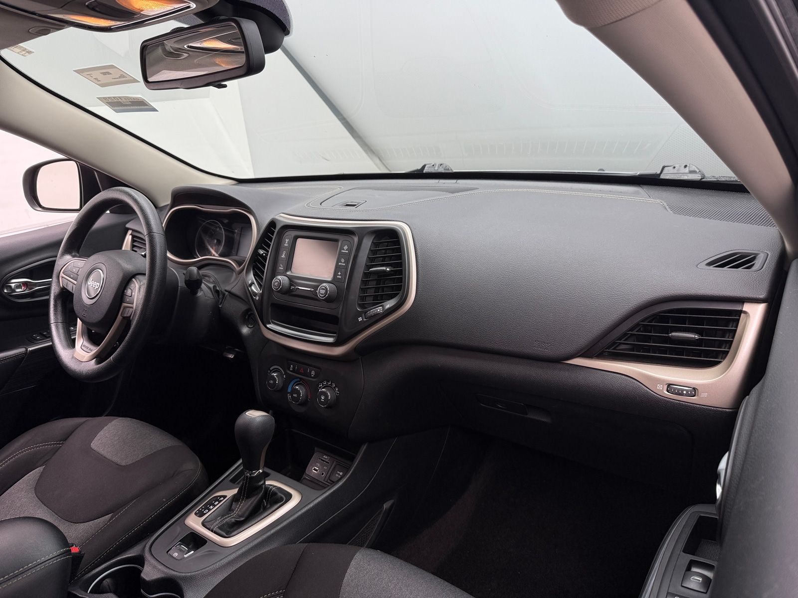 Thumbnail: 2016 Jeep Cherokee - 3